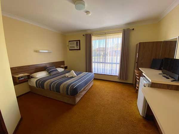 Queen Room - Photo 1