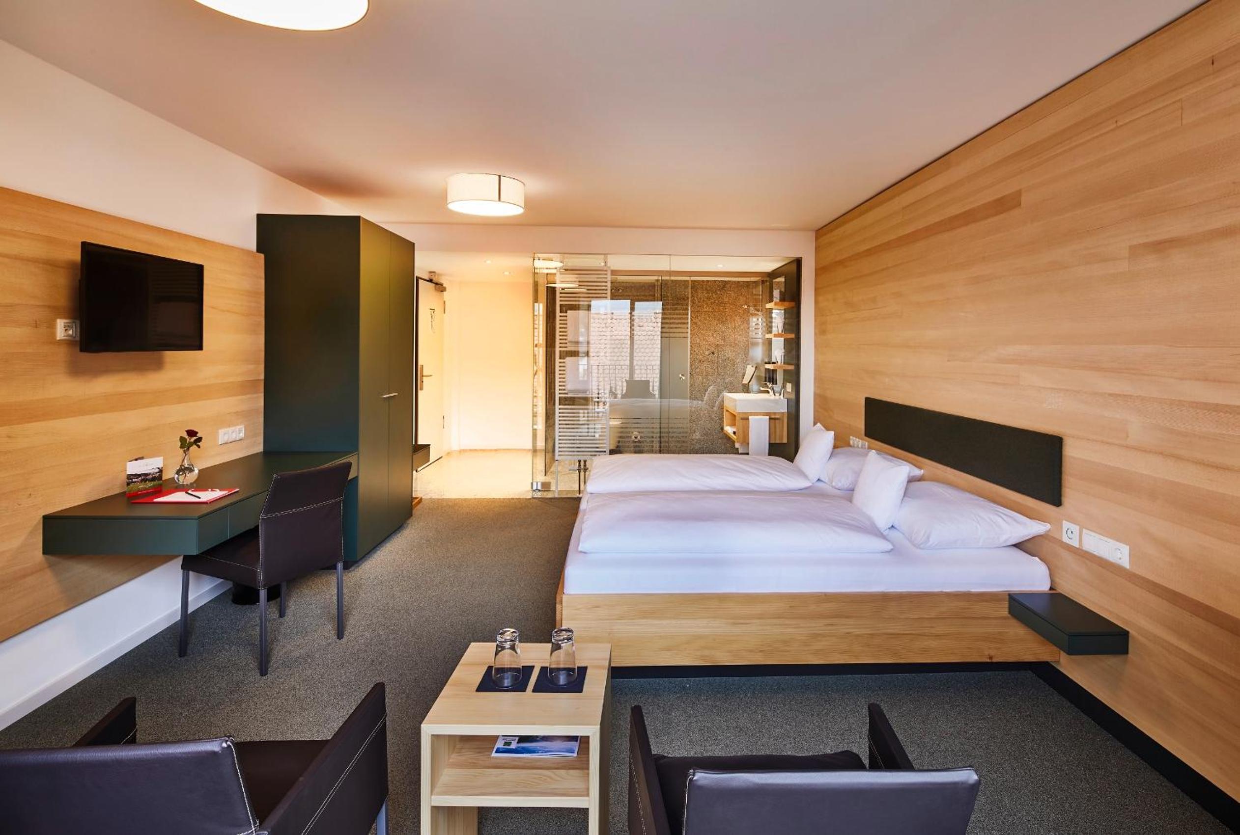 Deluxe Double Room photo 3