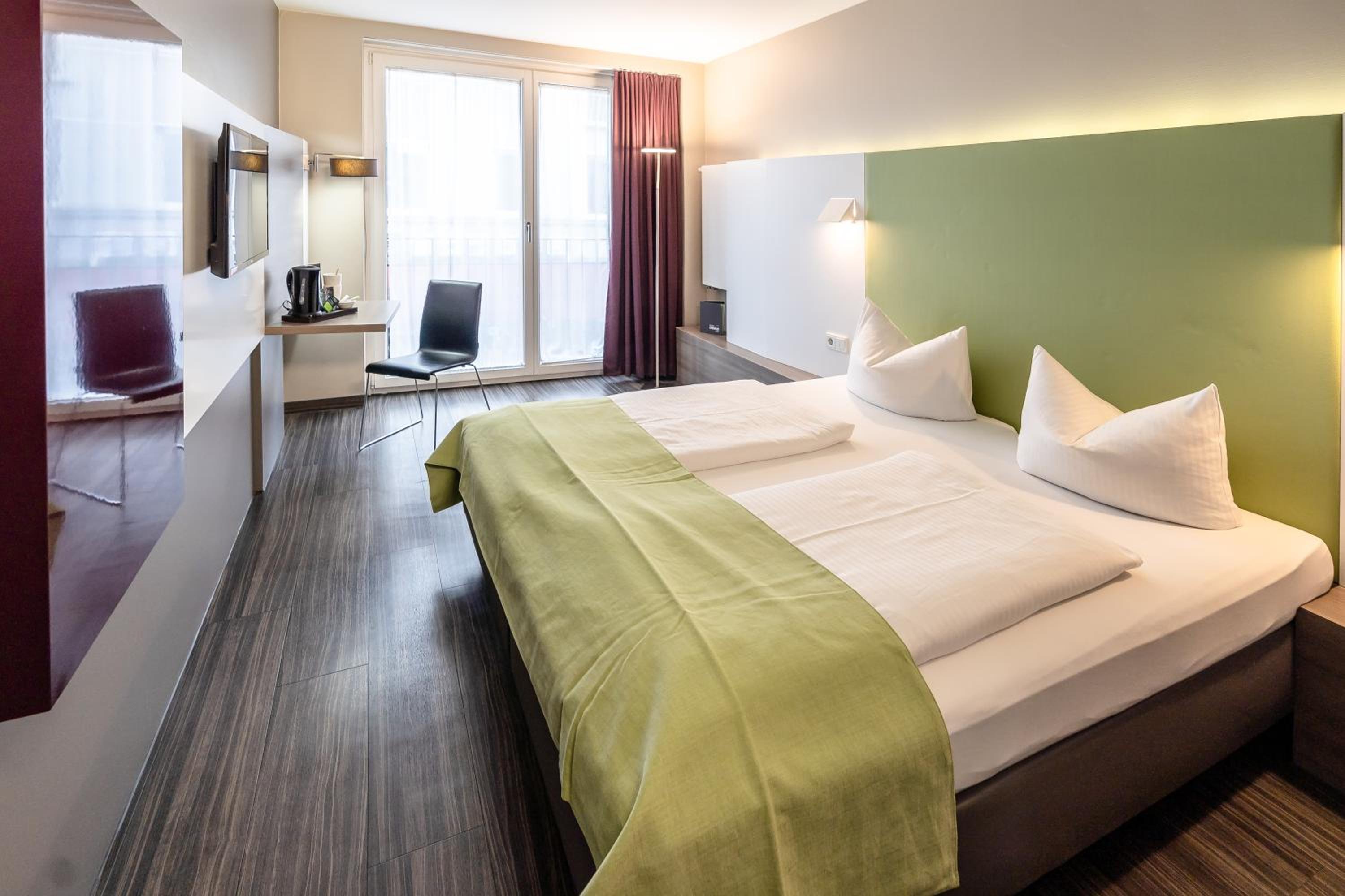 Business Double Room - Photo 15