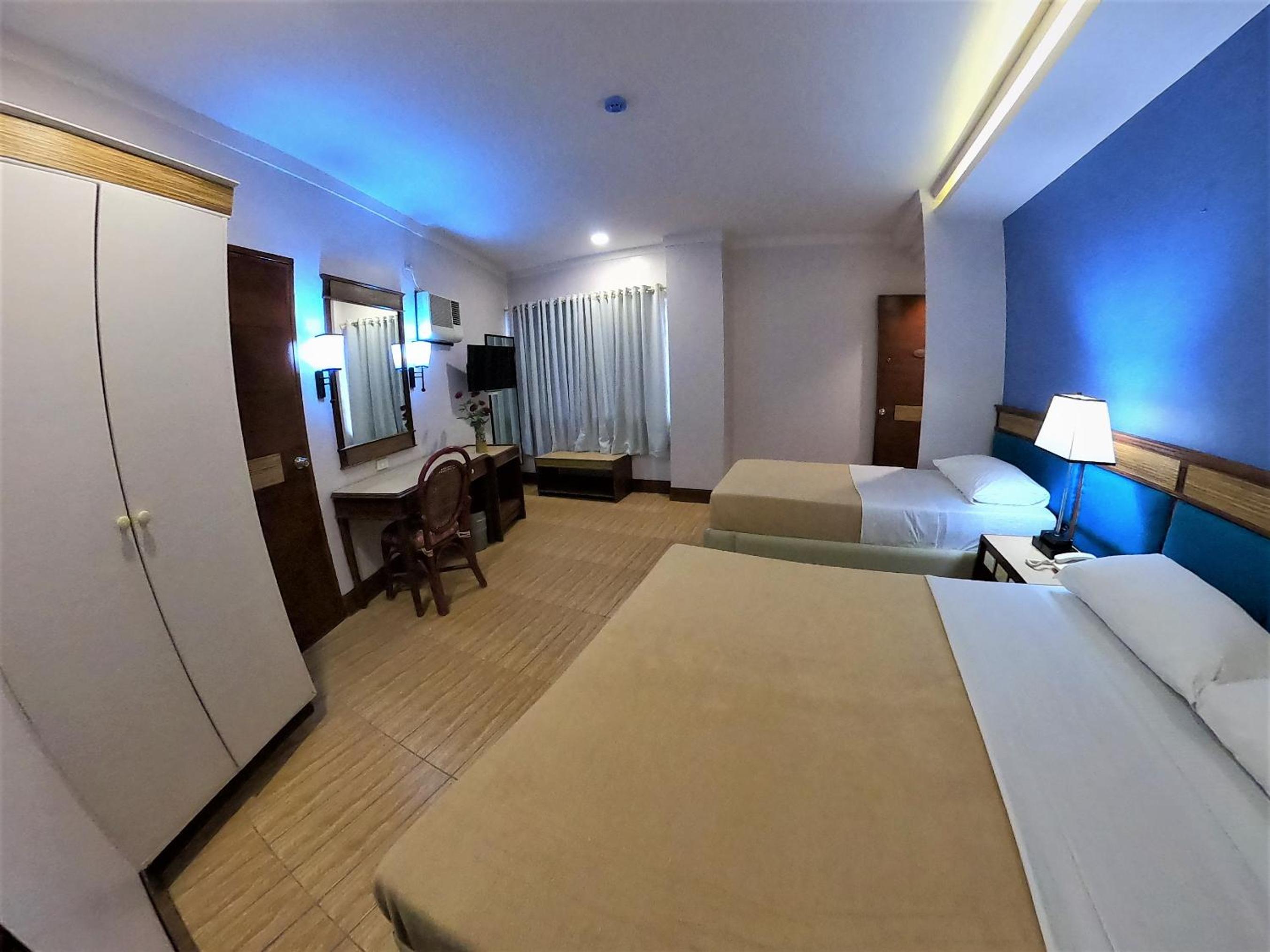 Standard Triple Room - Photo 2