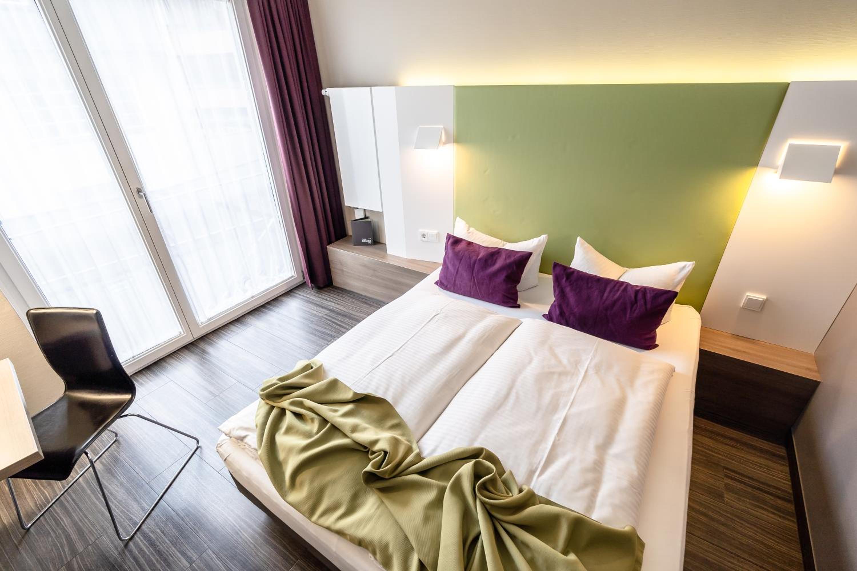 Standard Double Room with Air Conditioning - Photo 1
