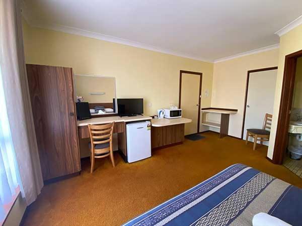 Queen Room - Photo 2