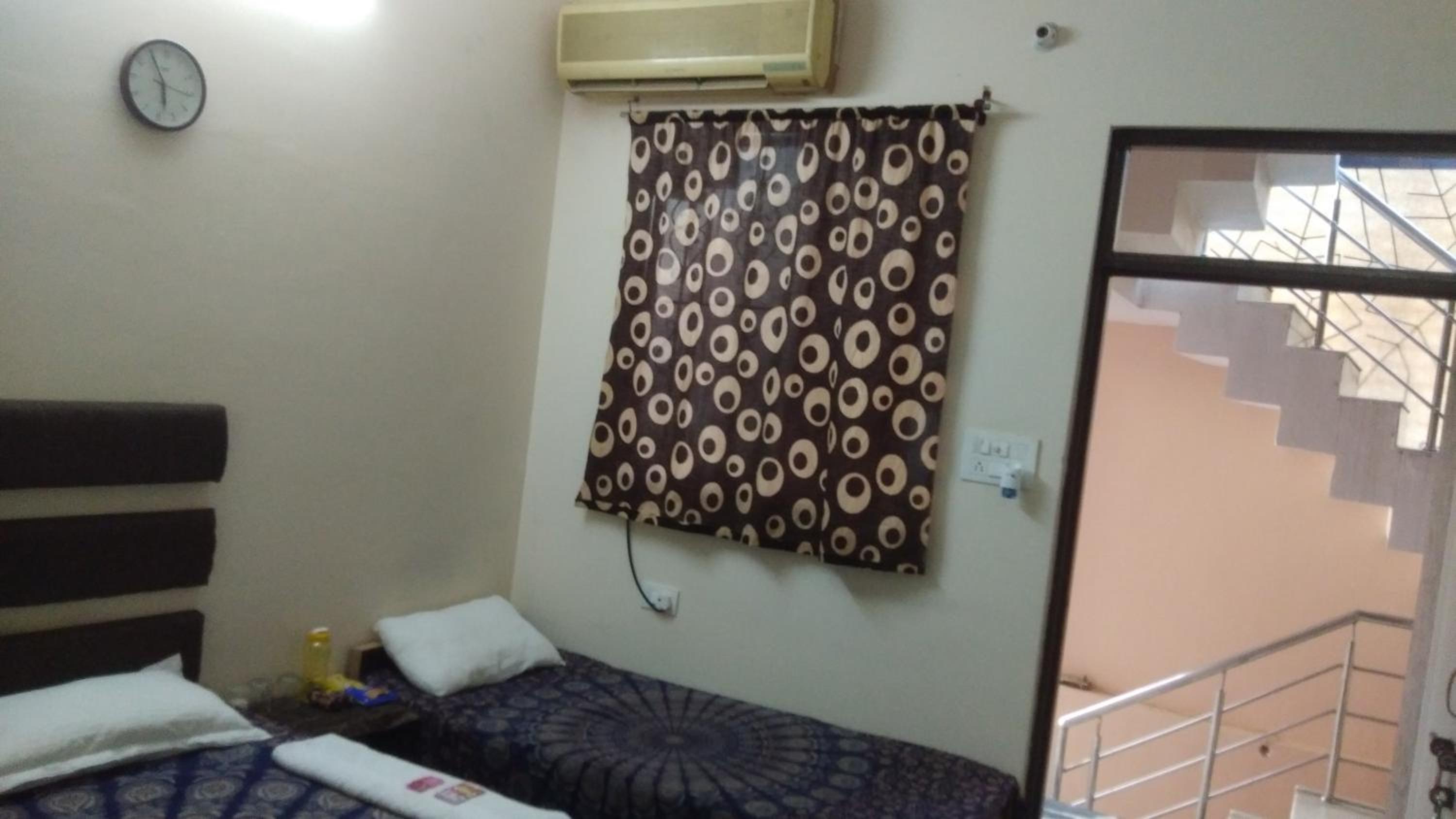 Comfort Triple Room with Shower photo 3