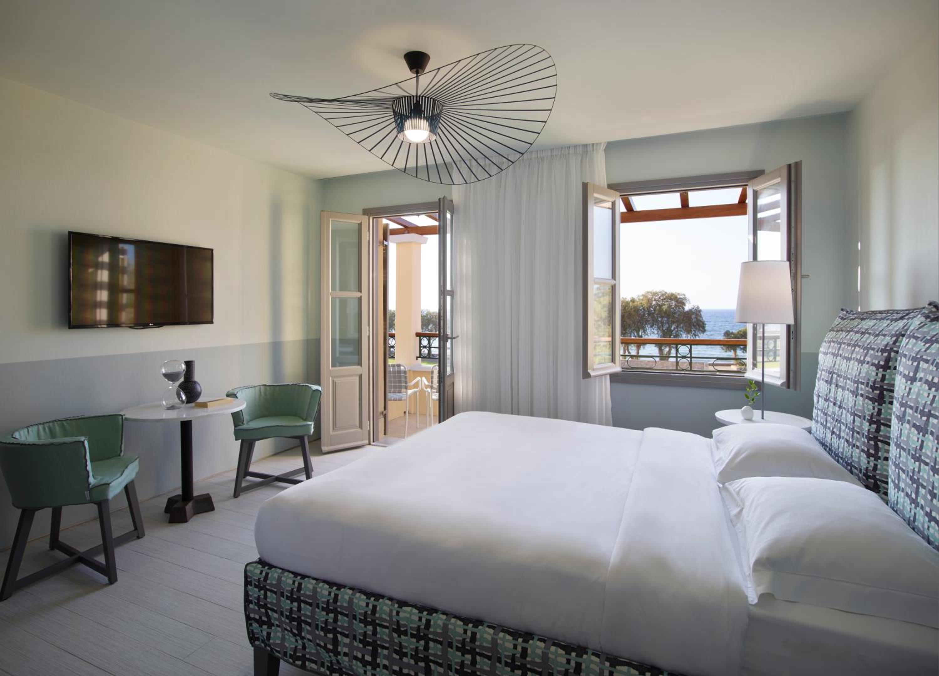 Deluxe Room with Sea View