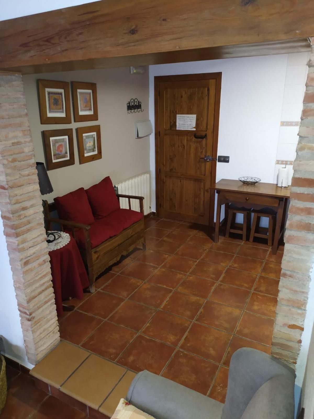 One Bedroom Apartment with Terrace - Photo 1