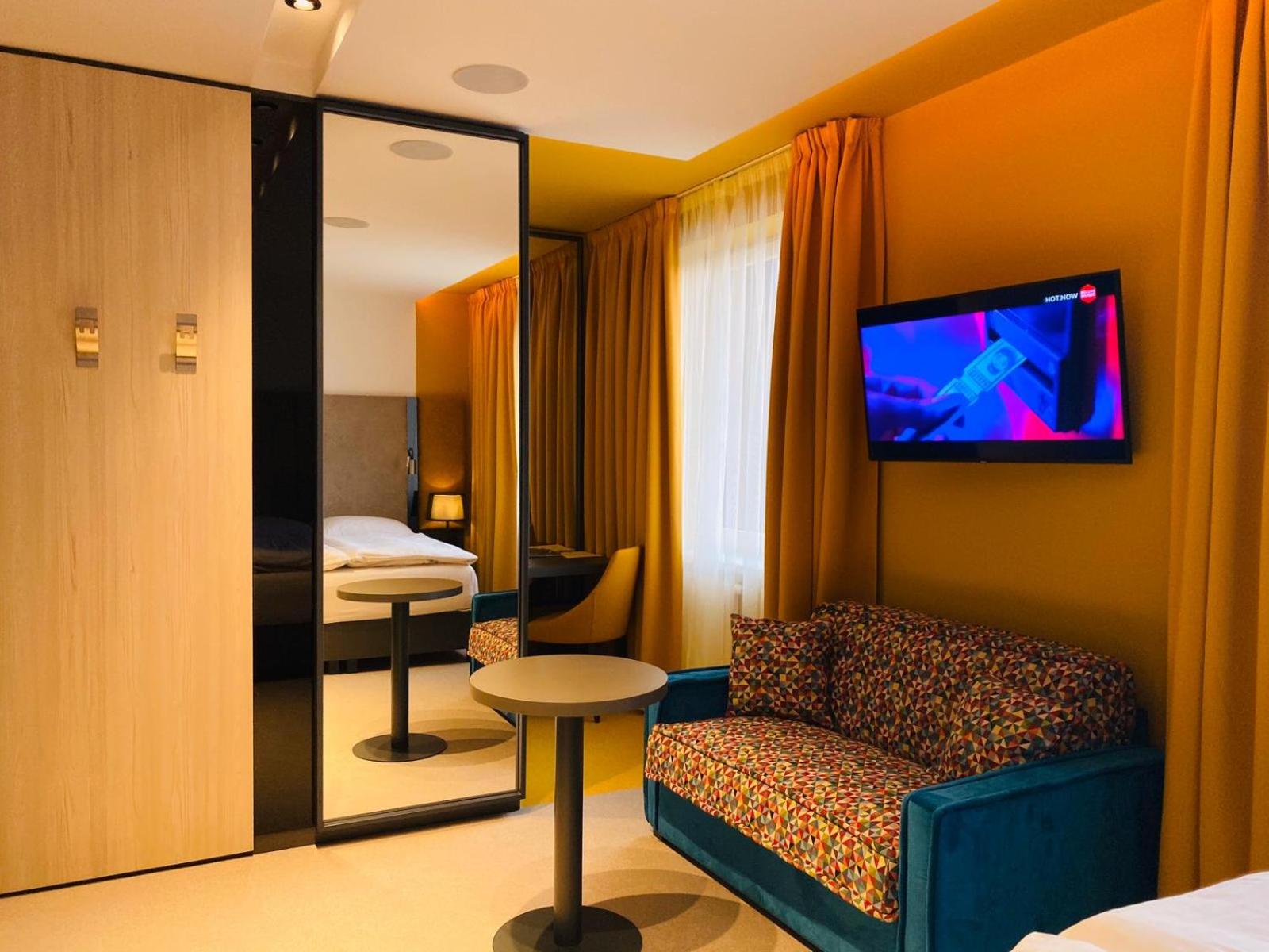 Deluxe Double Room - Photo 4