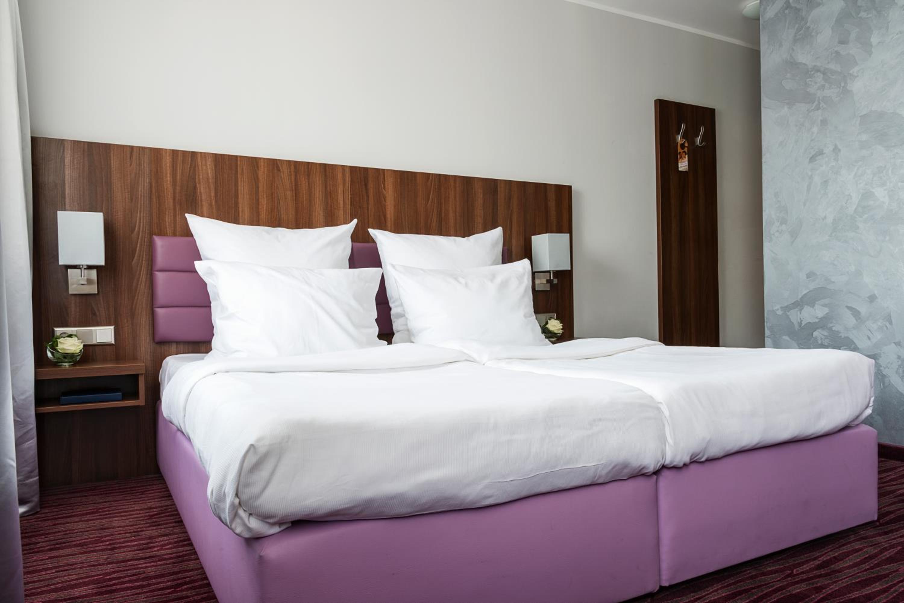 Standard Double Room - Photo 2