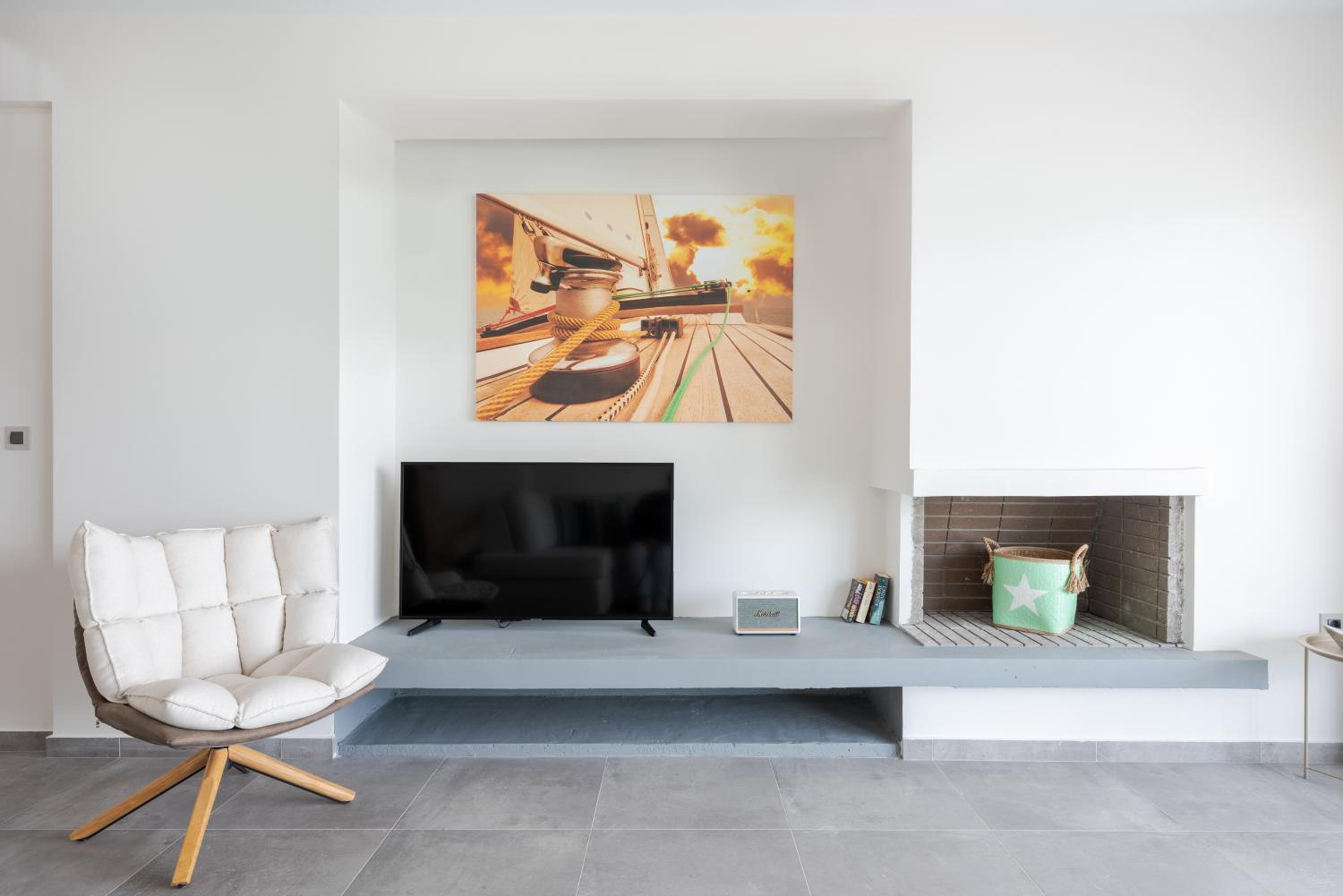 Executive Suite - Photo 3