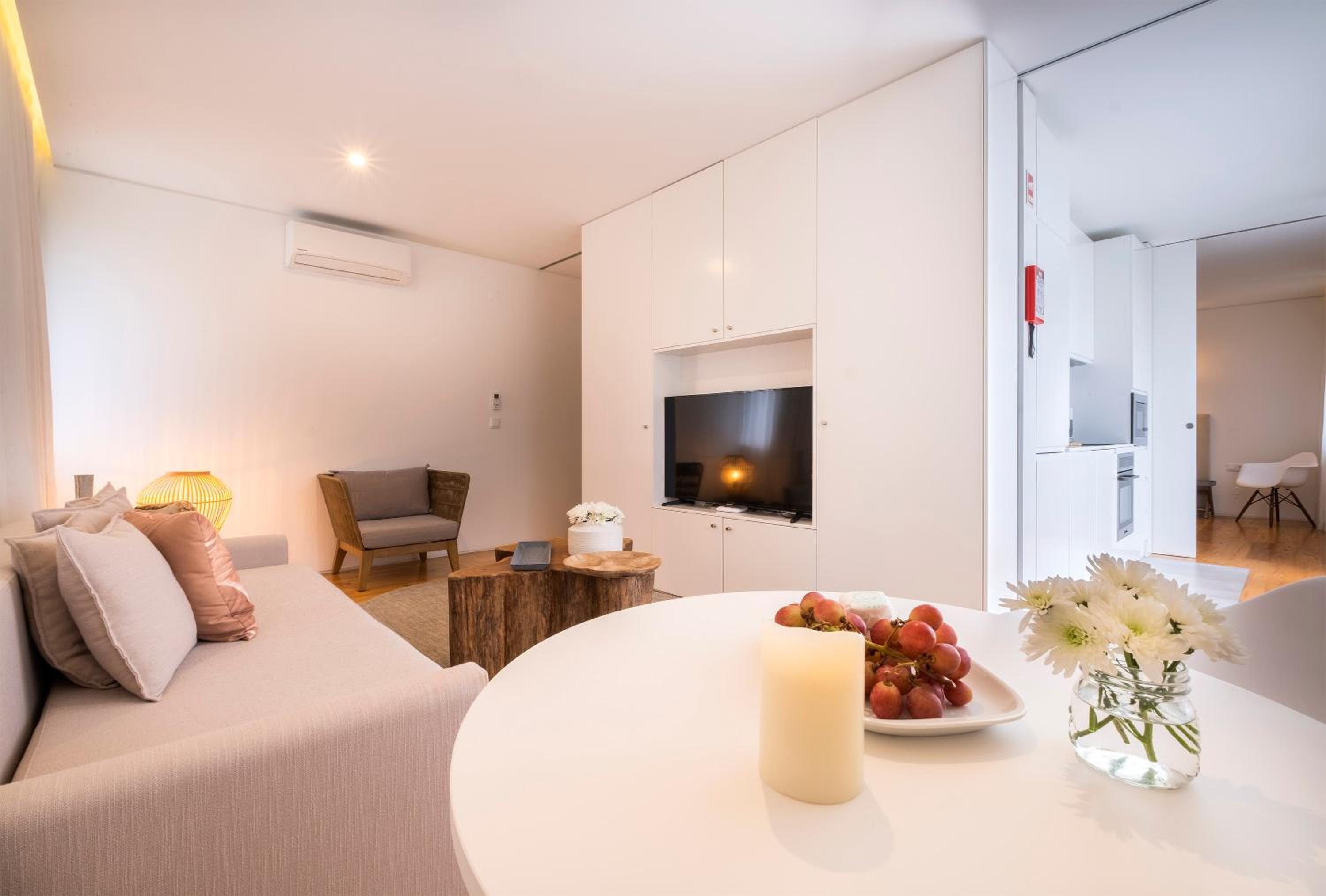Apartment with Garden View - Photo 29