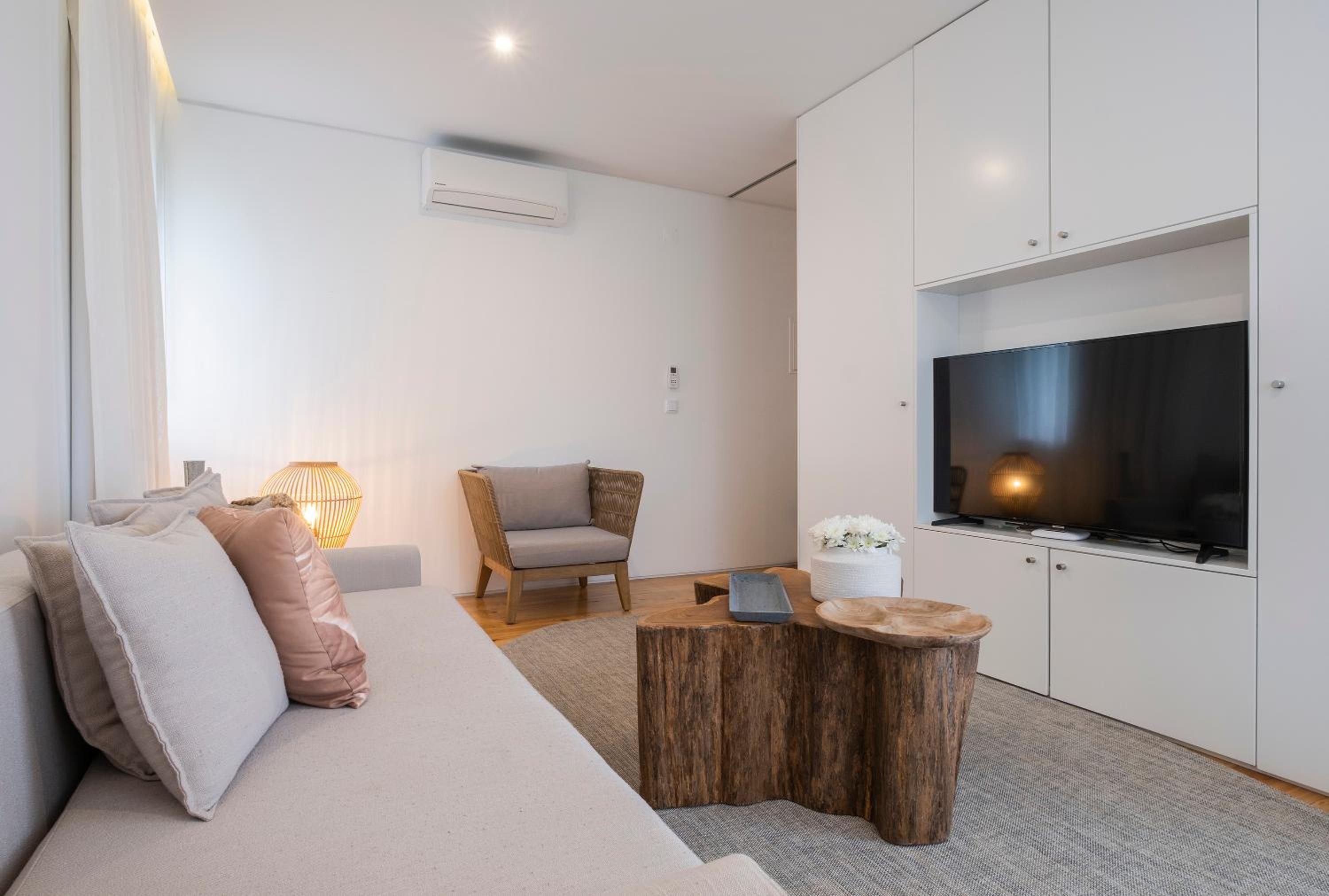 Apartment with Garden View - Photo 3
