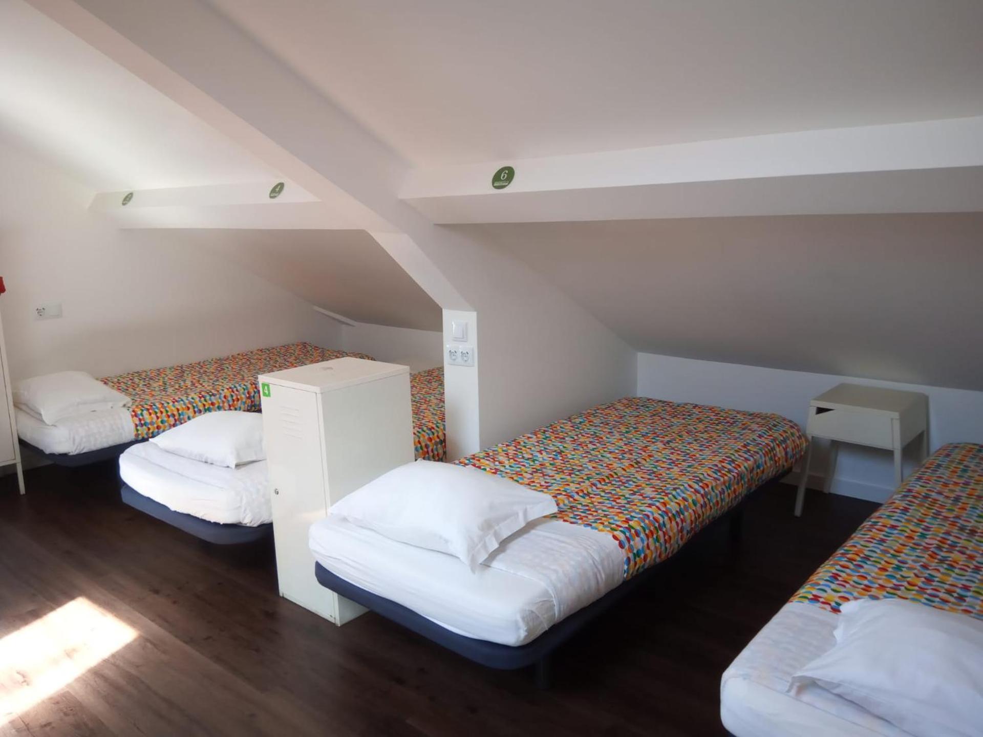 Bed in 8-Bed Mixed Dormitory Room photo 1