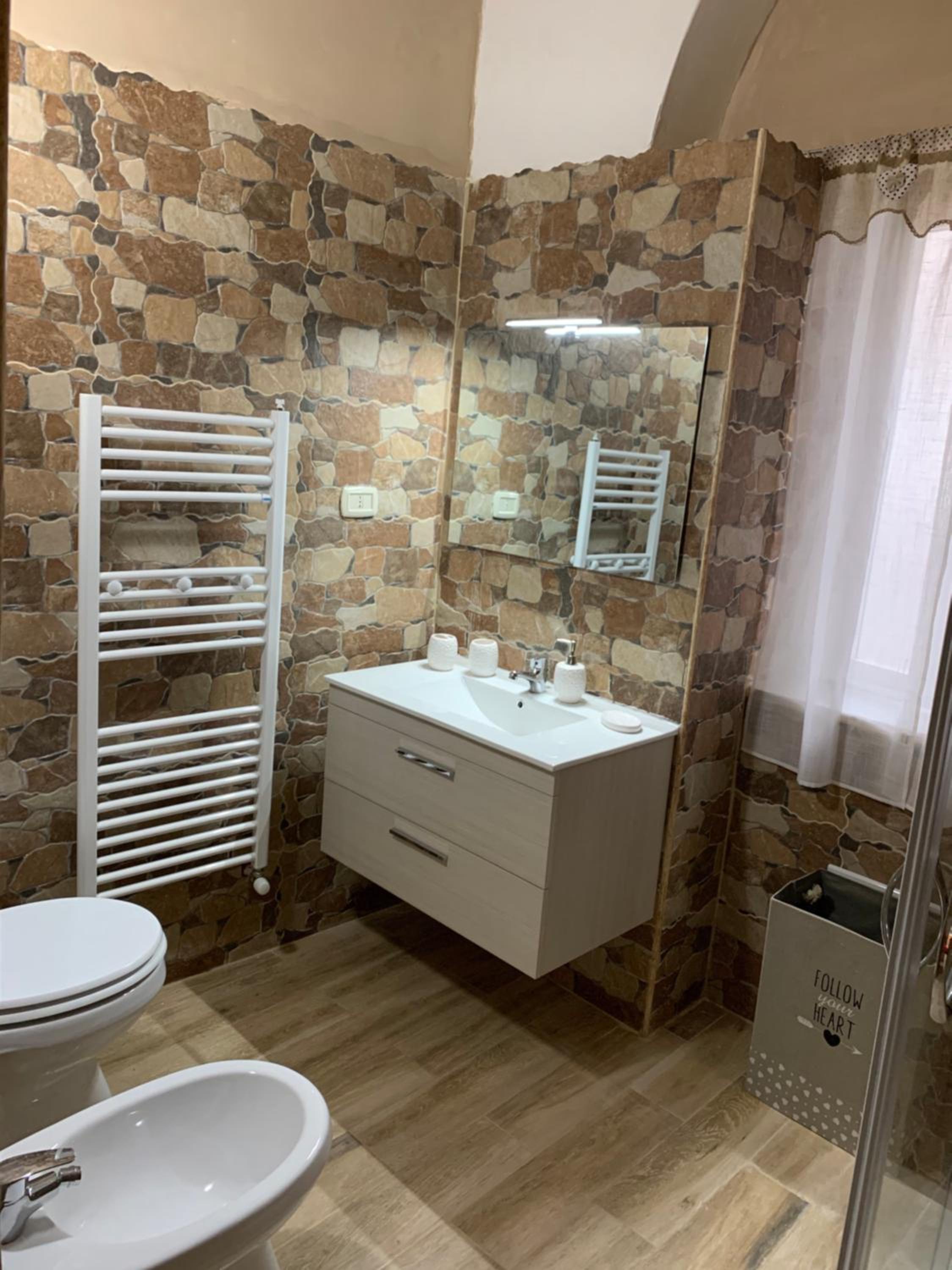 Triple Room with Private Bathroom - Photo 3