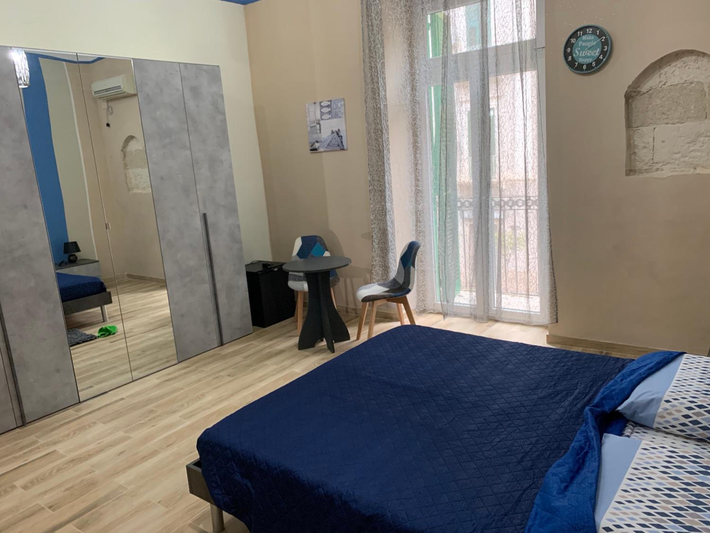 Double Room with Private Bathroom - Photo 1