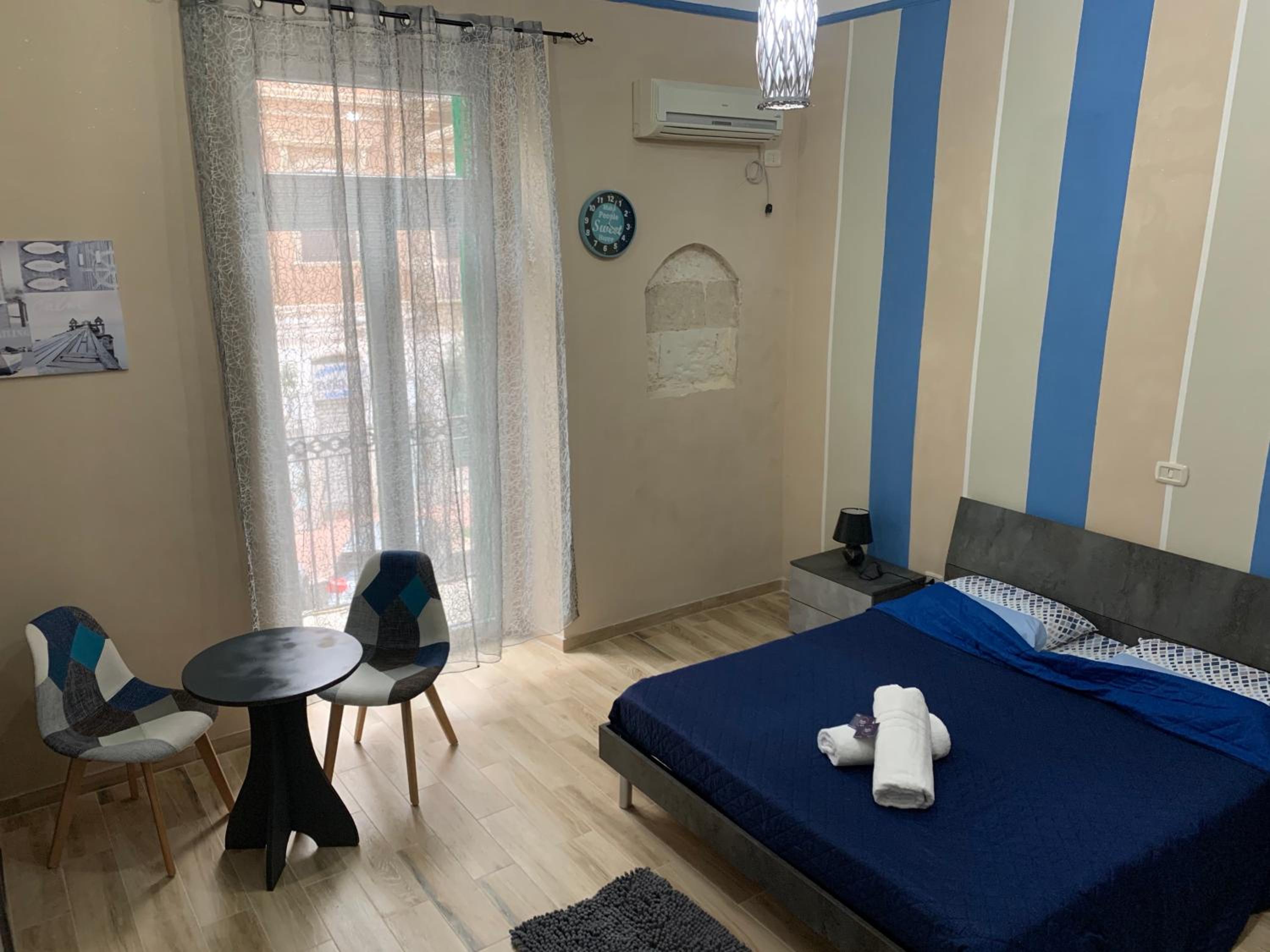 Double Room with Private Bathroom - Photo 5