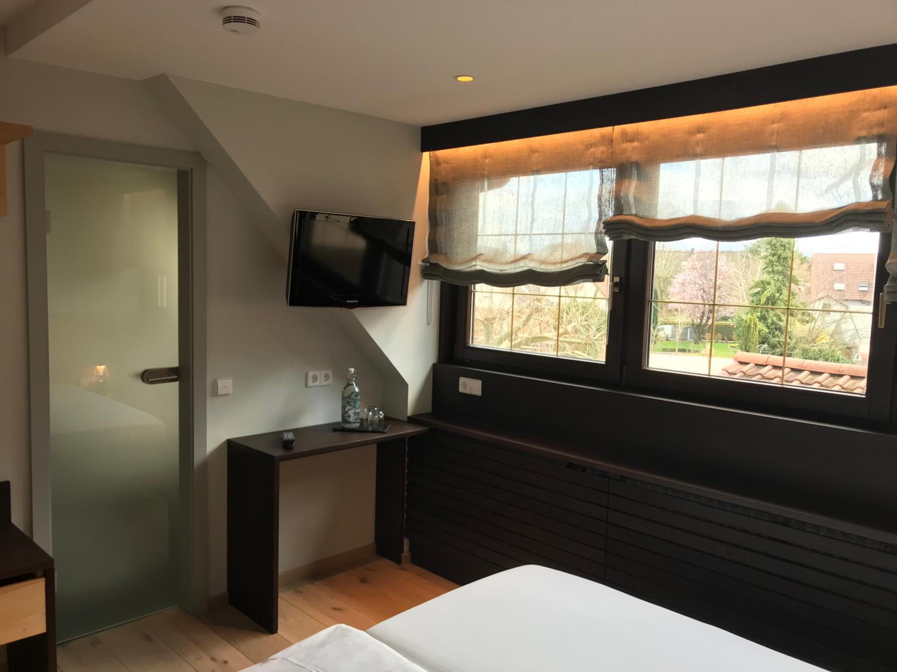 Double Room - Photo 3