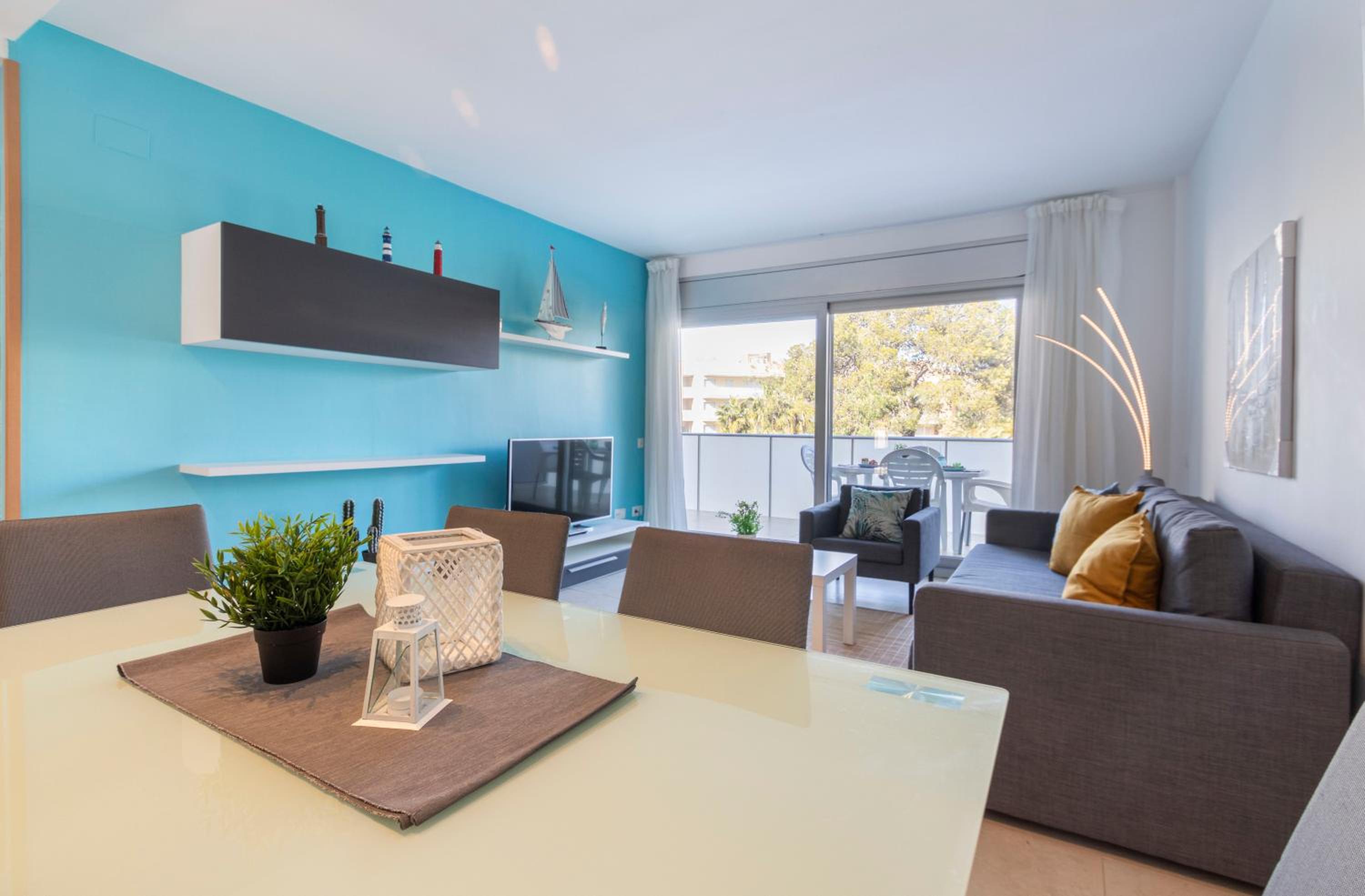 Apartamento de Dos Habitaciones con Dos Terrazas - Edificio B22