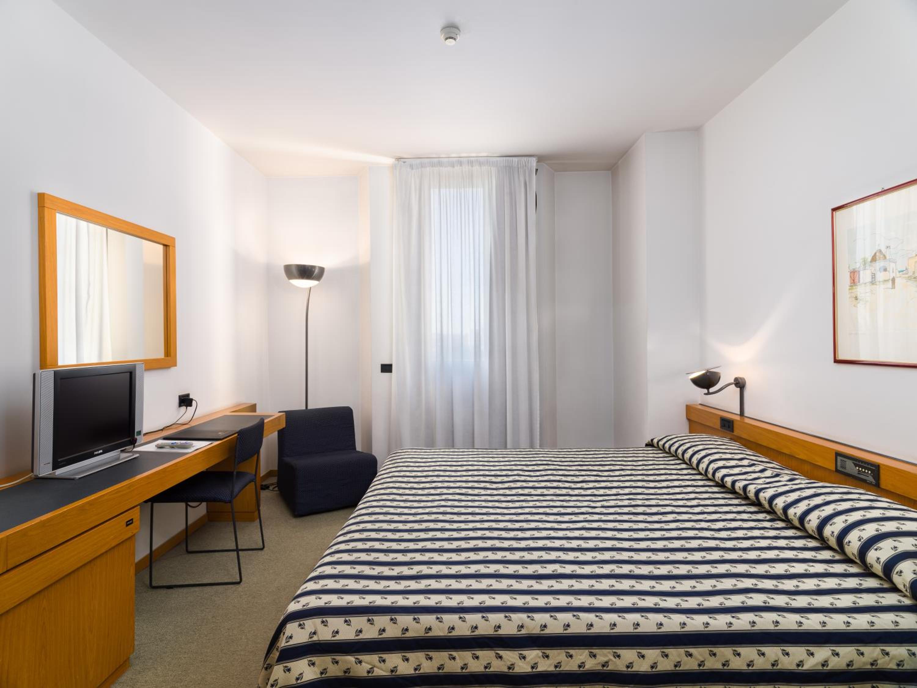 Classic Double or Twin Room - Photo 1