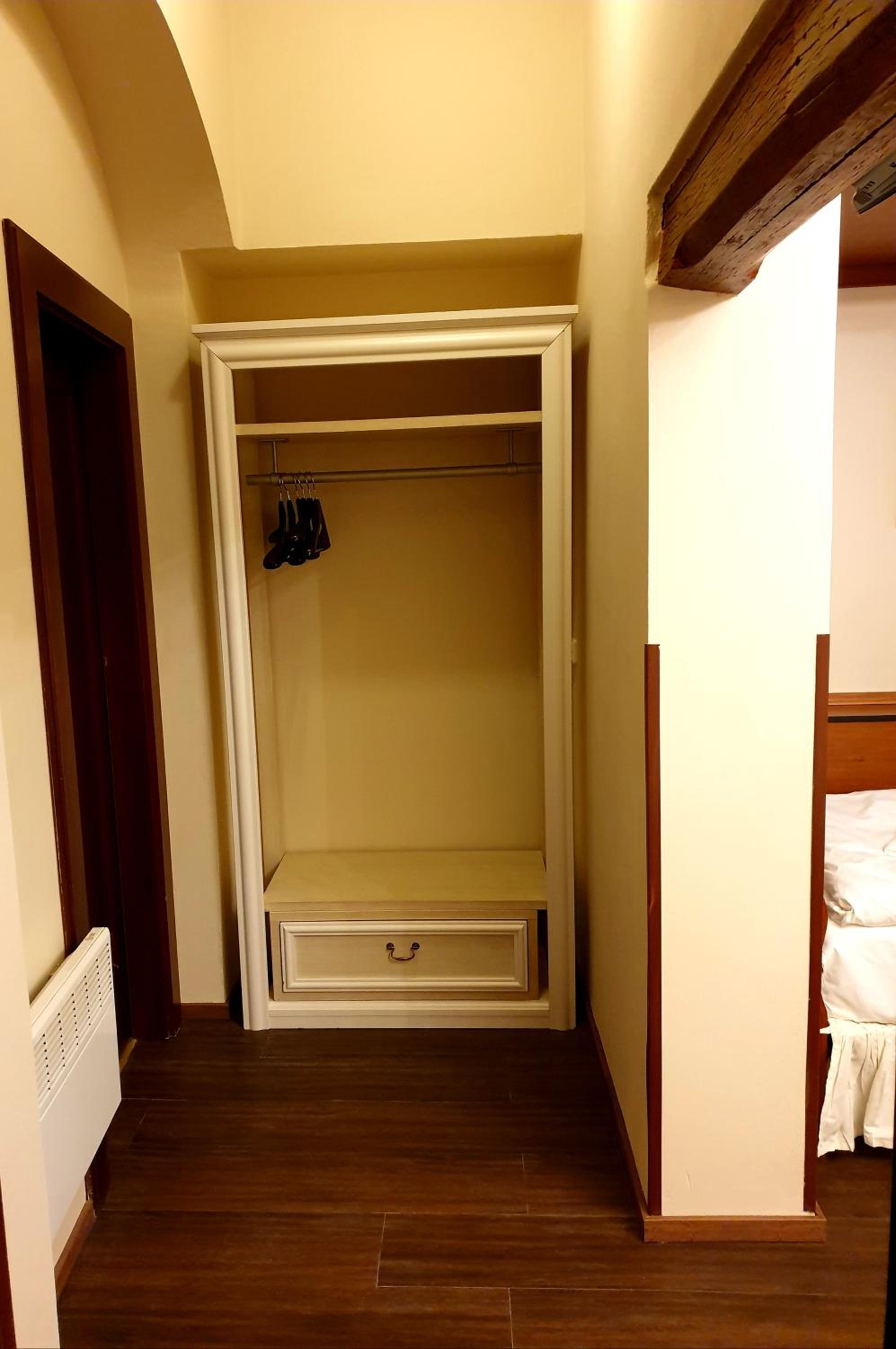 Economy Twin Room