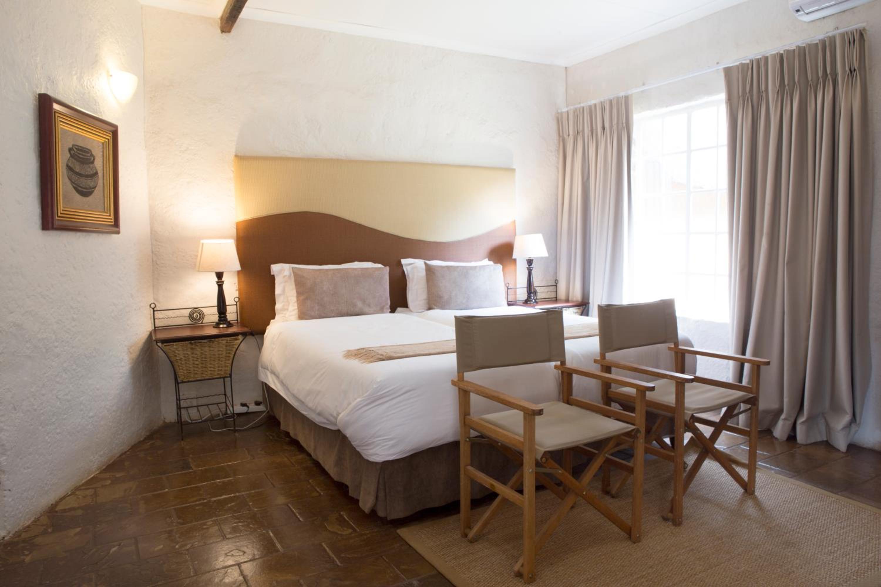 Standard Double Room - Bush Lodge - Photo 10