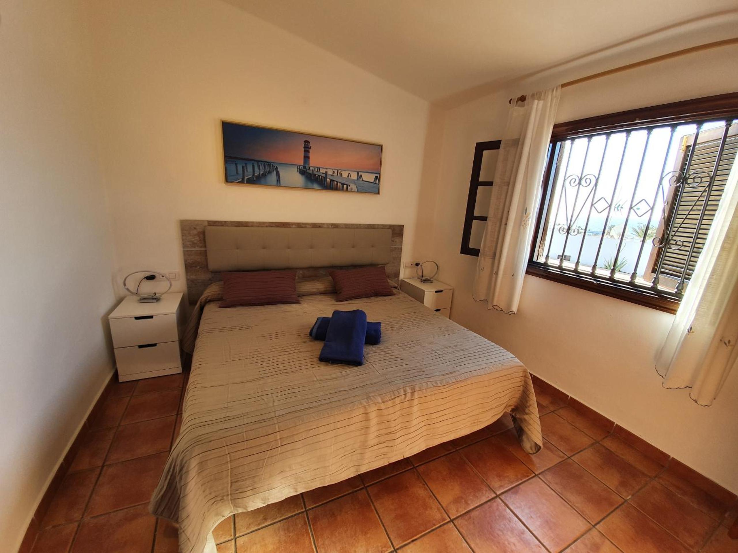 Villa with Private Pool - Photo 7