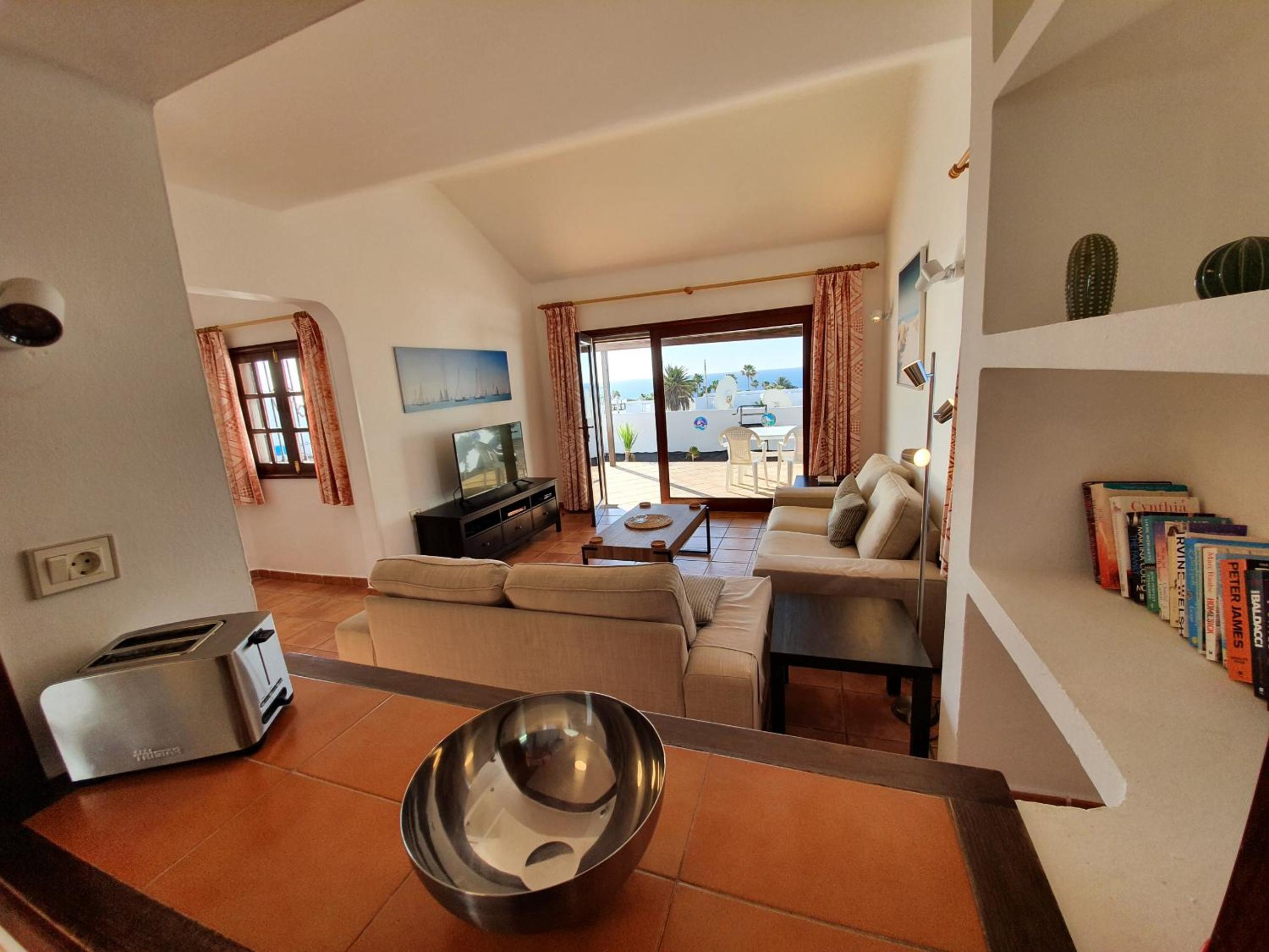 Villa with Private Pool - Photo 2