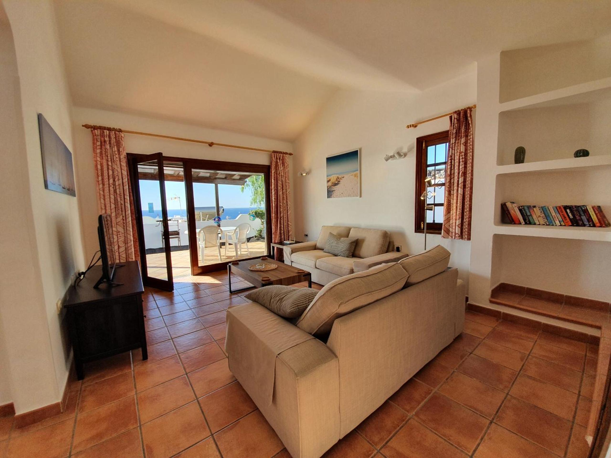 Villa with Private Pool - Photo 20