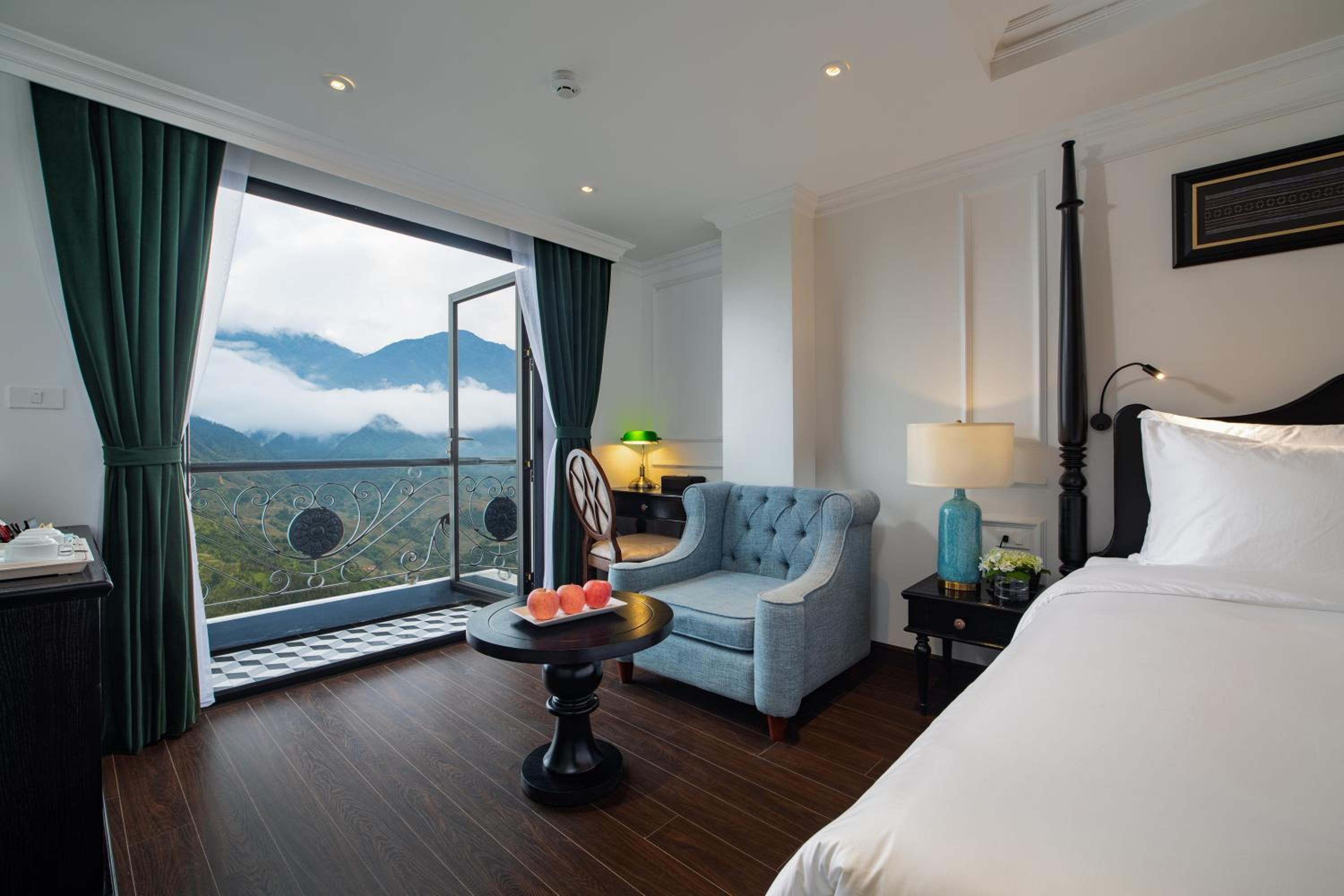 Deluxe Double or Twin Room with Mountain View - Photo 14