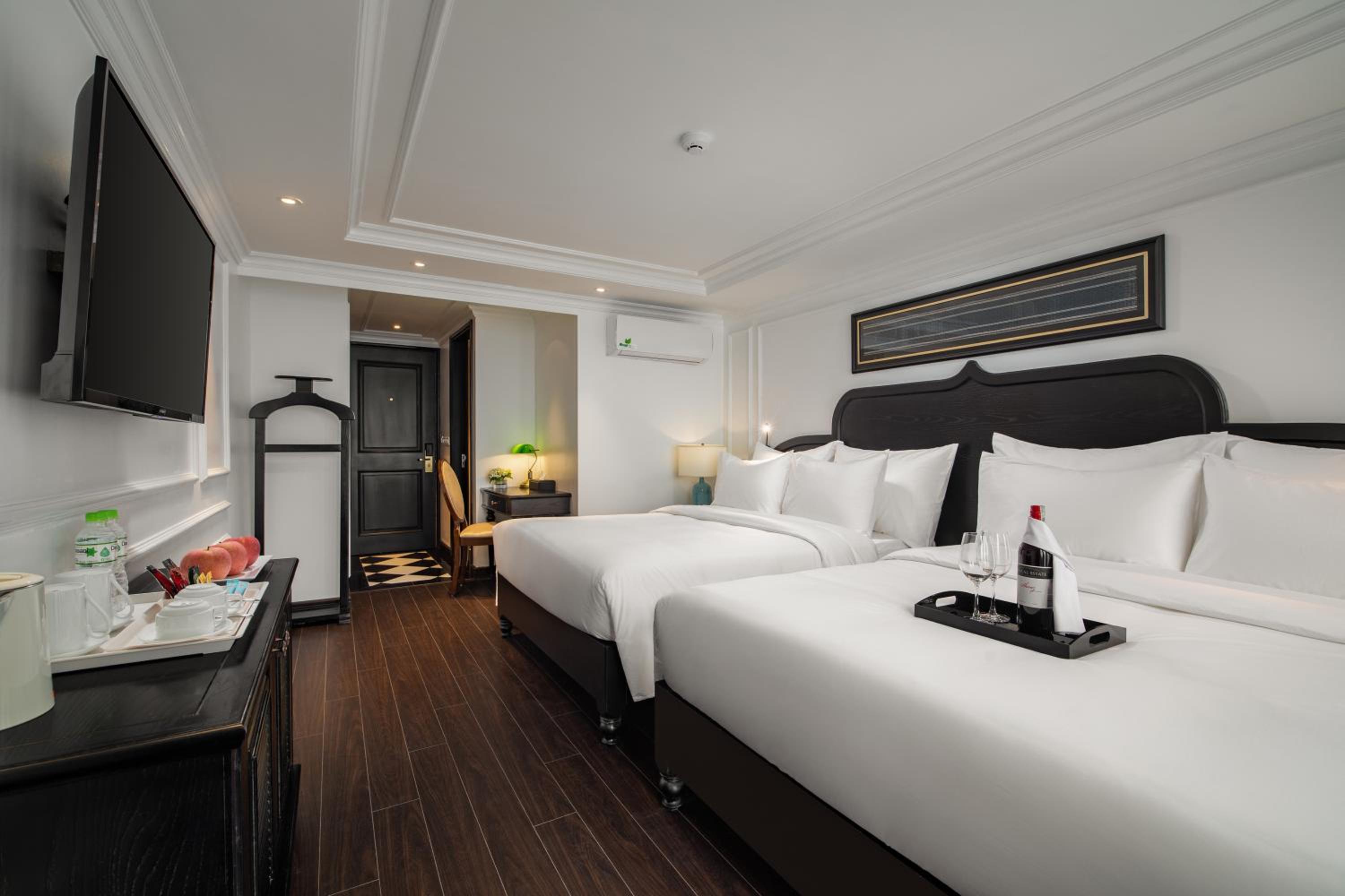 Deluxe Double or Twin Room with Mountain View - Photo 4