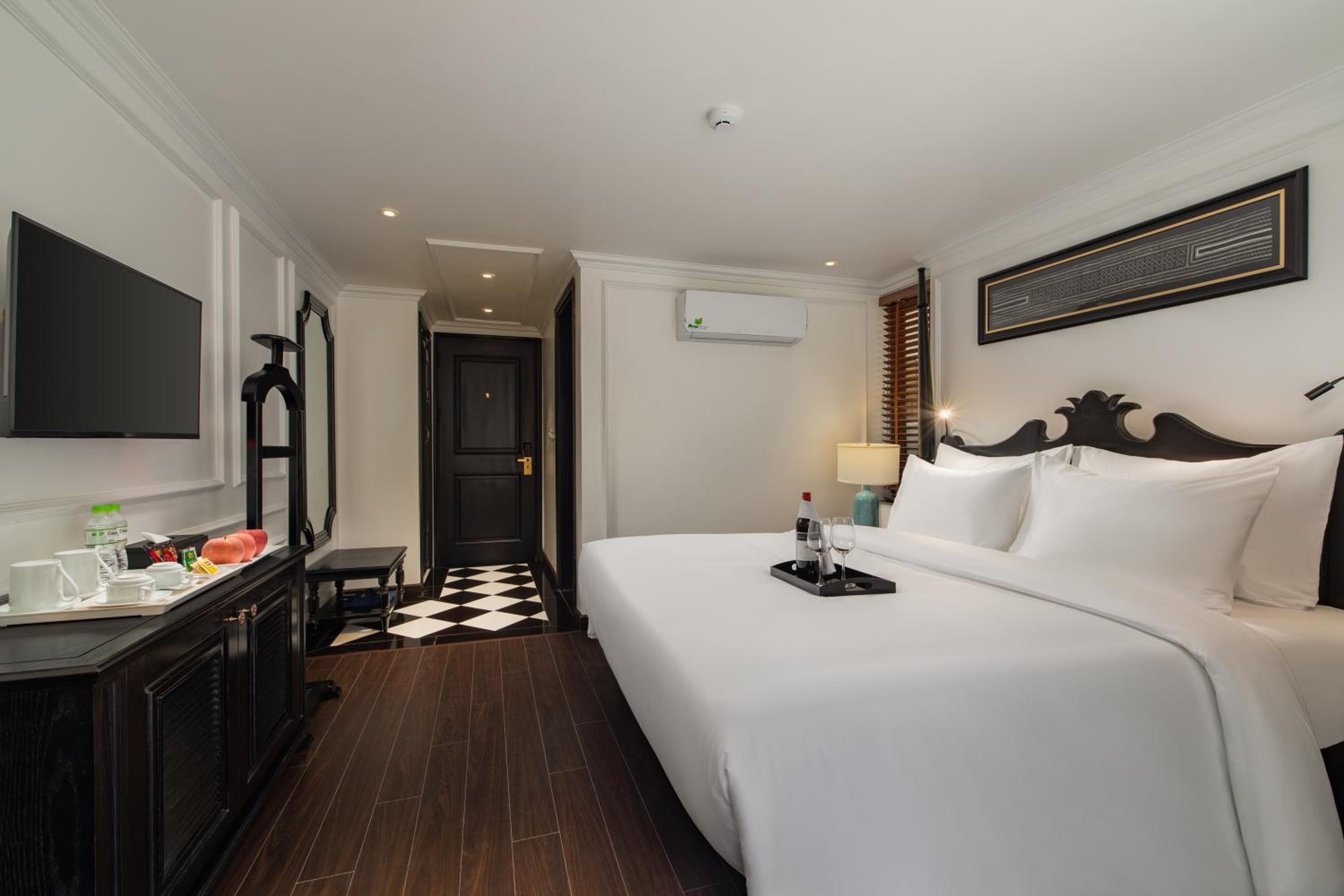 Double Room with Garden View - Photo 5