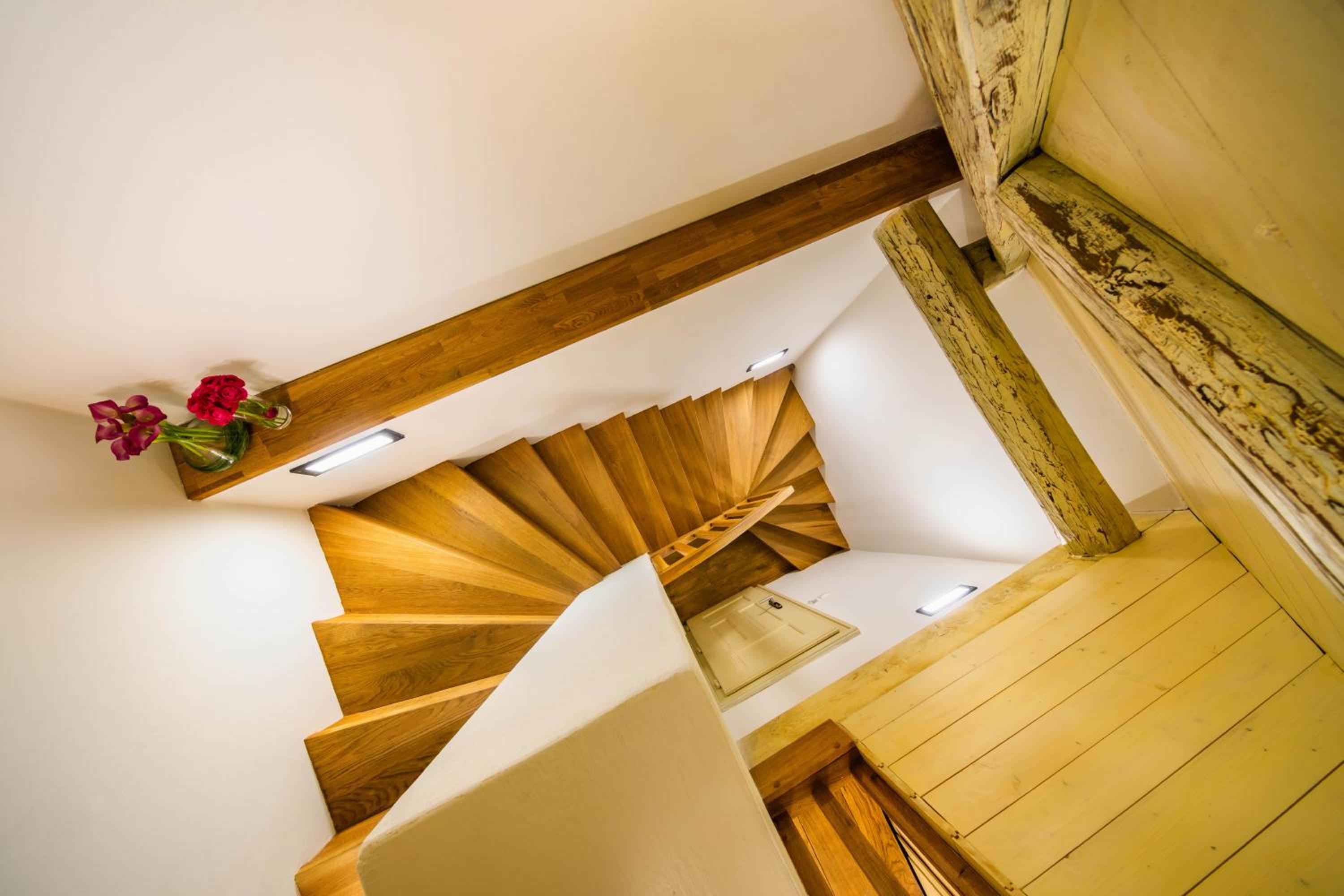 Penthouse Apartment - Photo 2