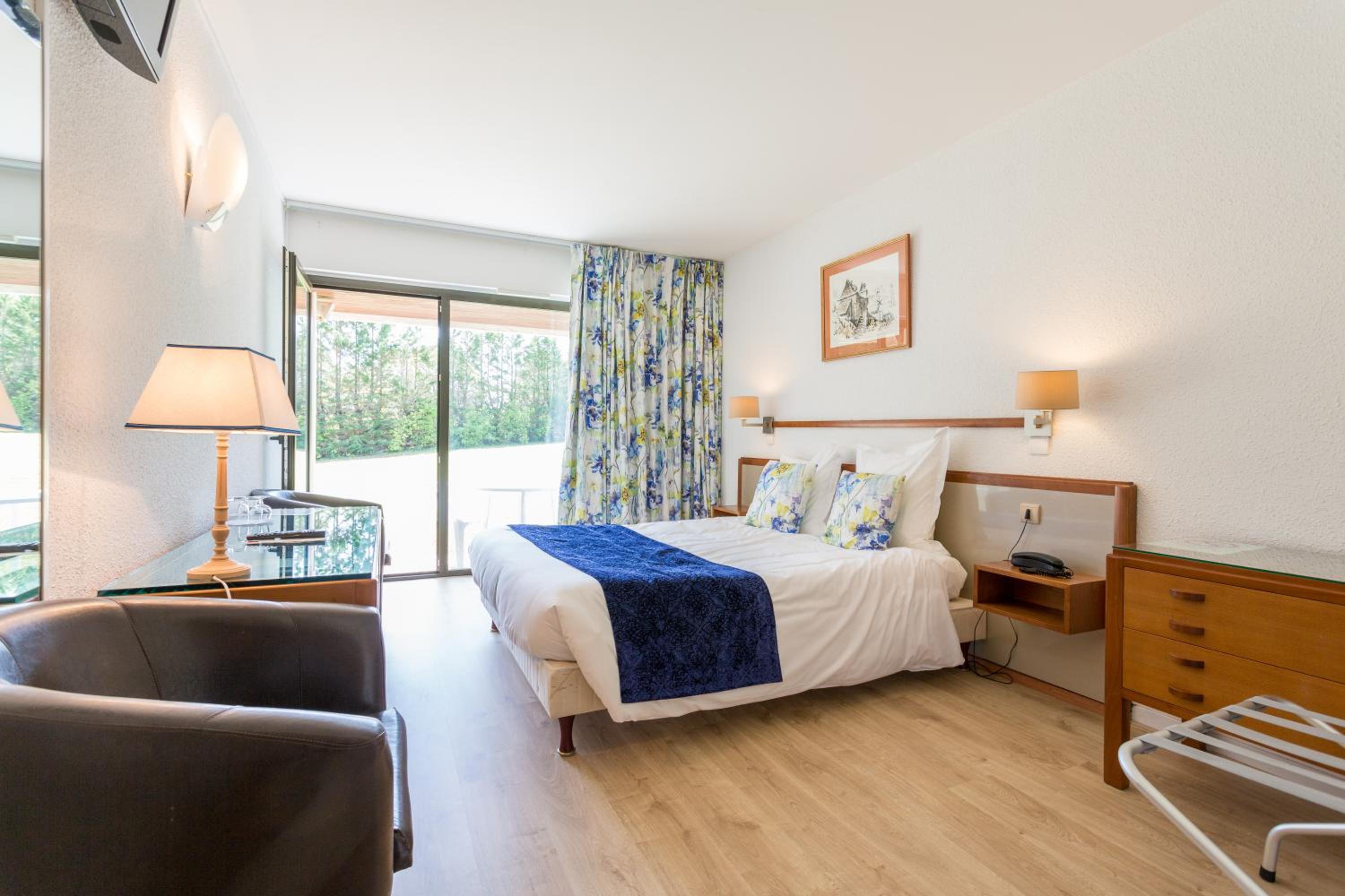 Superior Triple Room photo 2