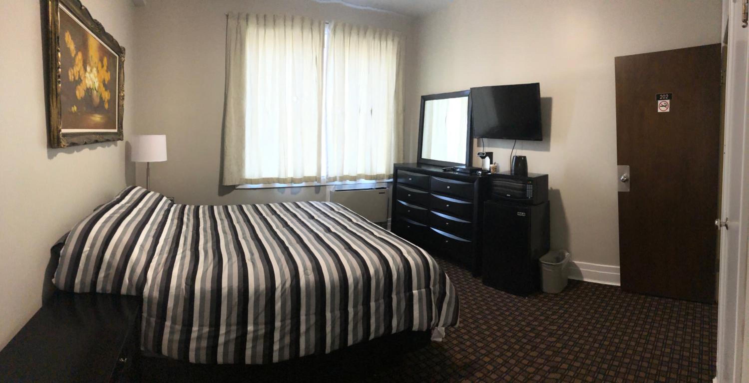 Deluxe Queen Room photo 2