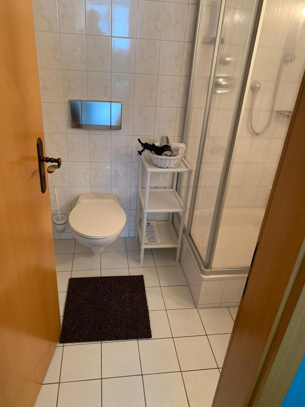 Double Room - Photo 9