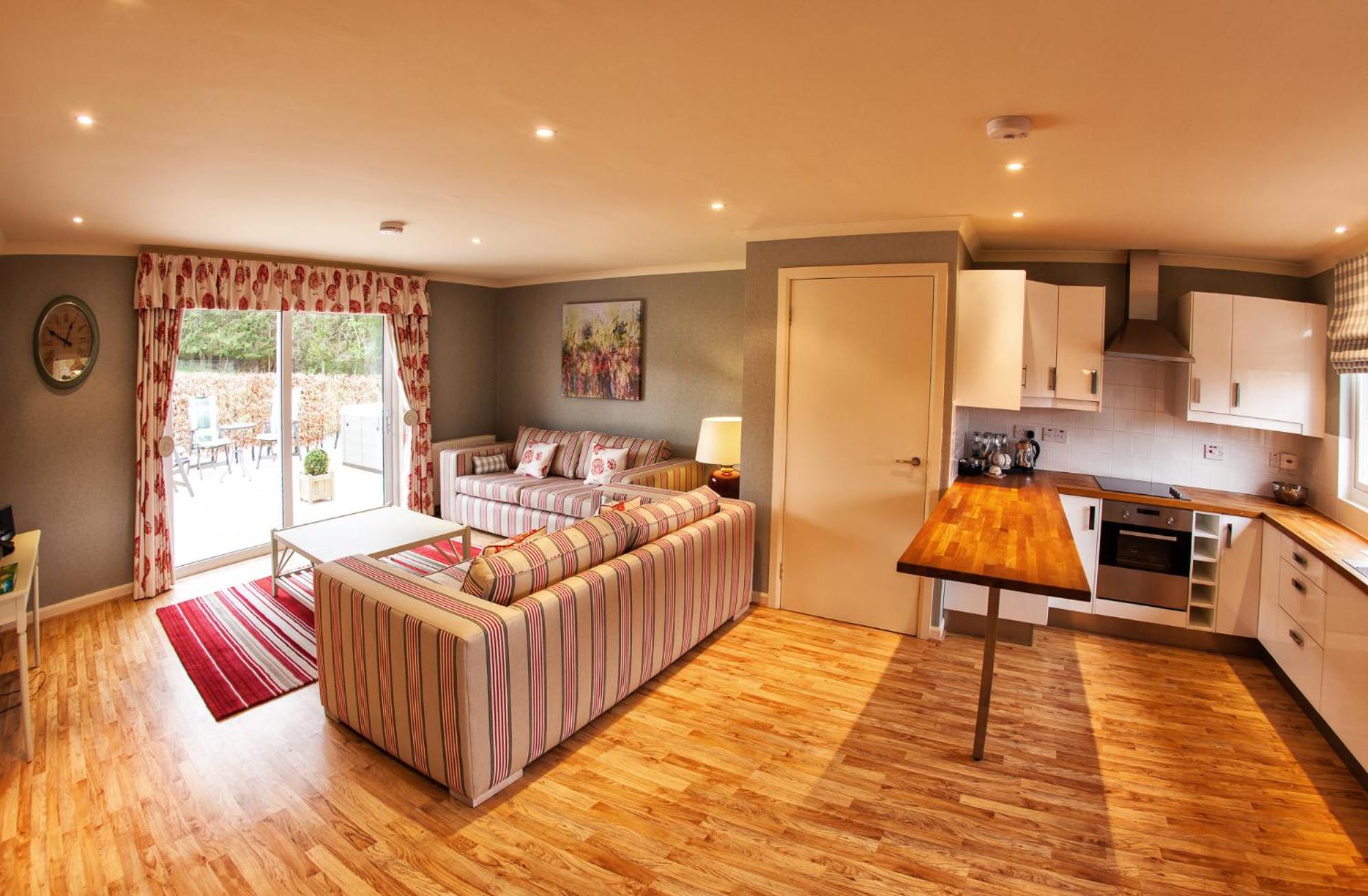 Two-Bedroom Cottage photo 2