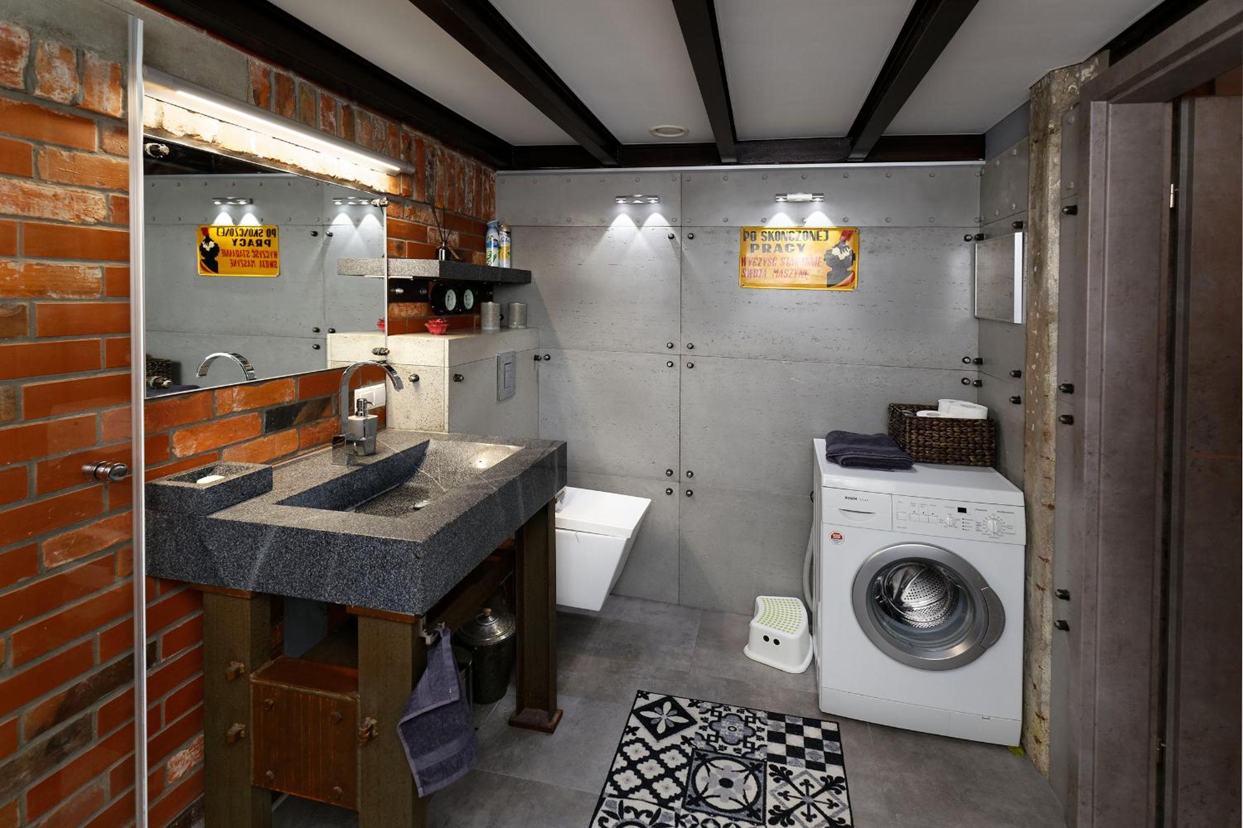 One-Bedroom Apartment - Photo 4