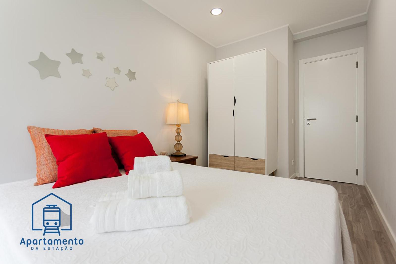 One-Bedroom Apartment - Photo 13