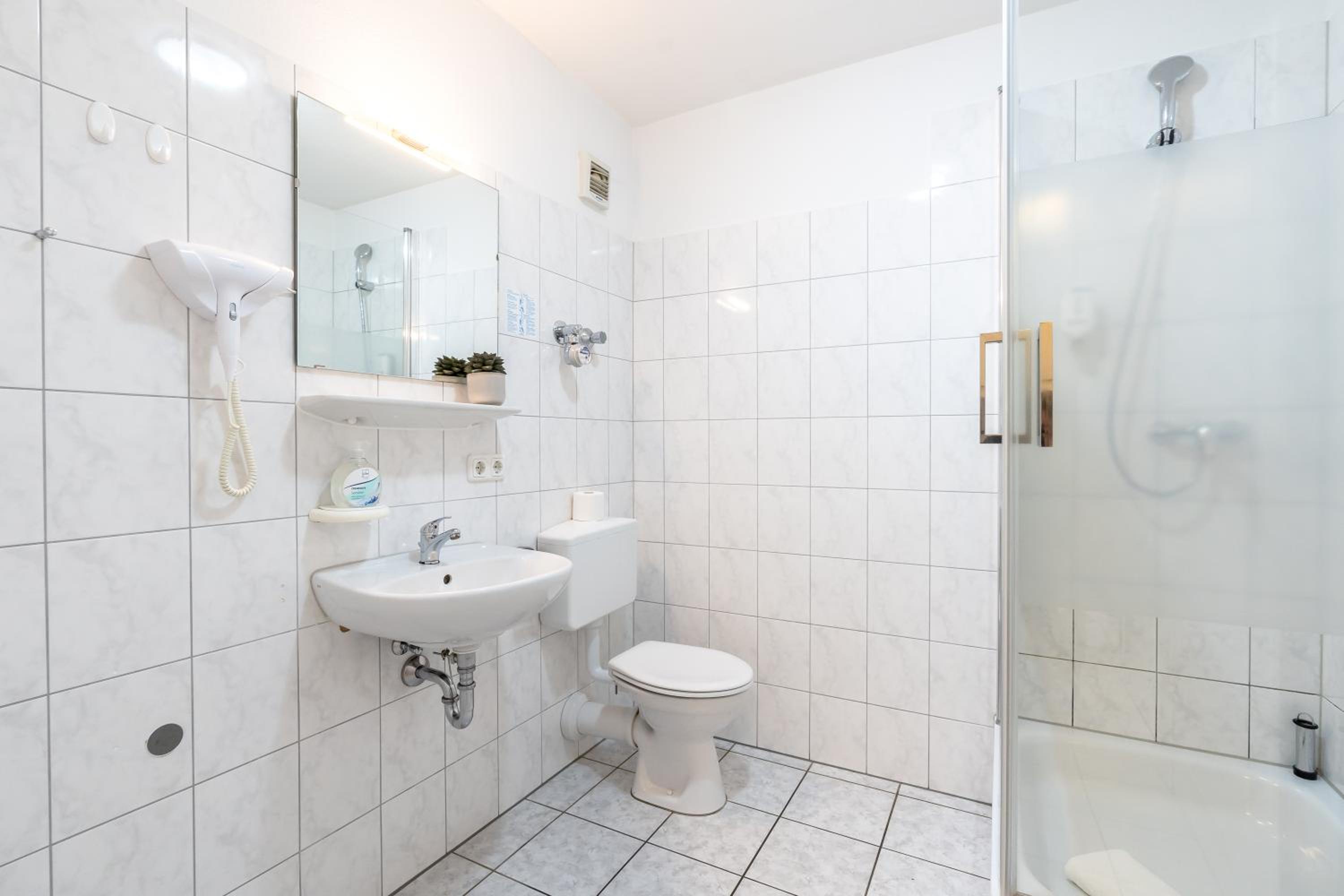 Apartment (2 Adults) - Photo 9