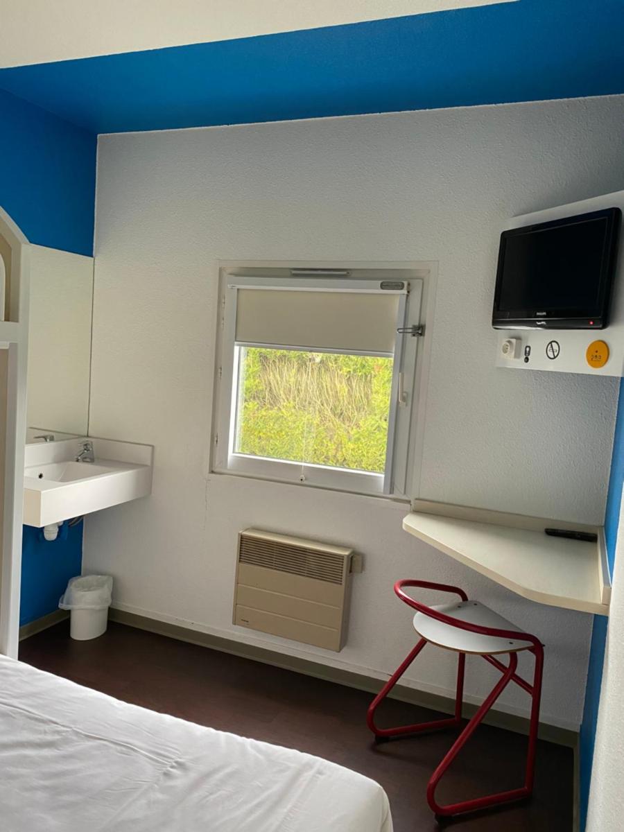 Triple Room with Shared Bathroom photo 3