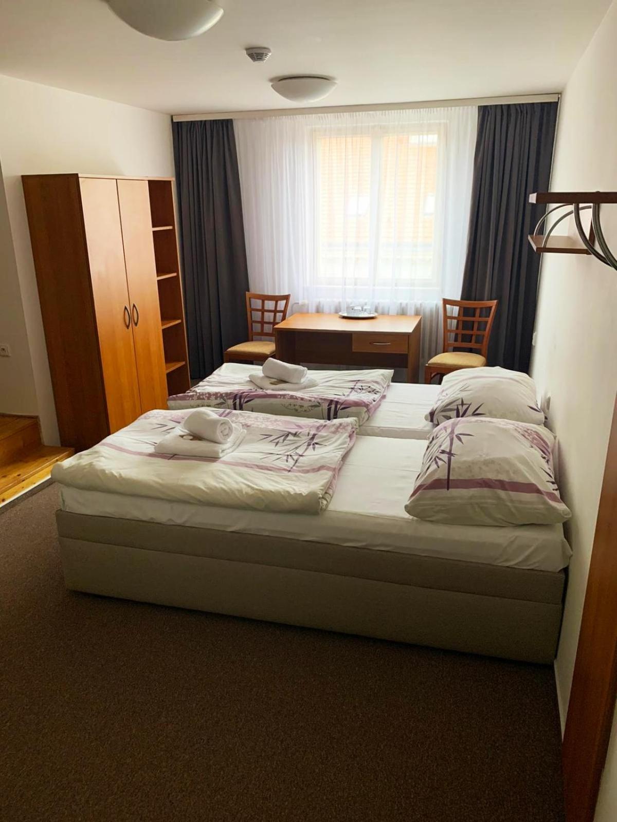 Standard Triple Room — the supplier's photographs — photo 2