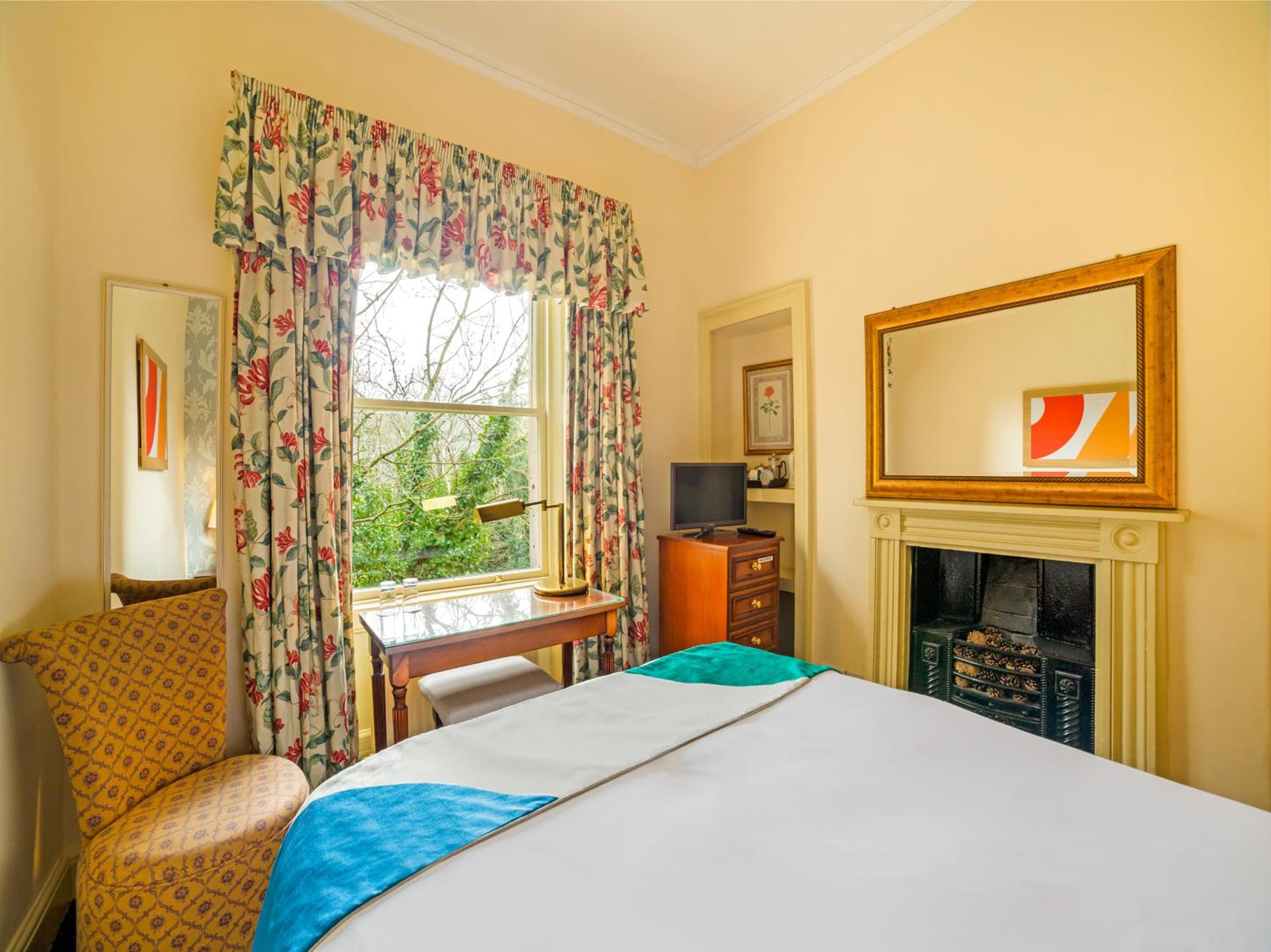 Standard Double Room photo 3
