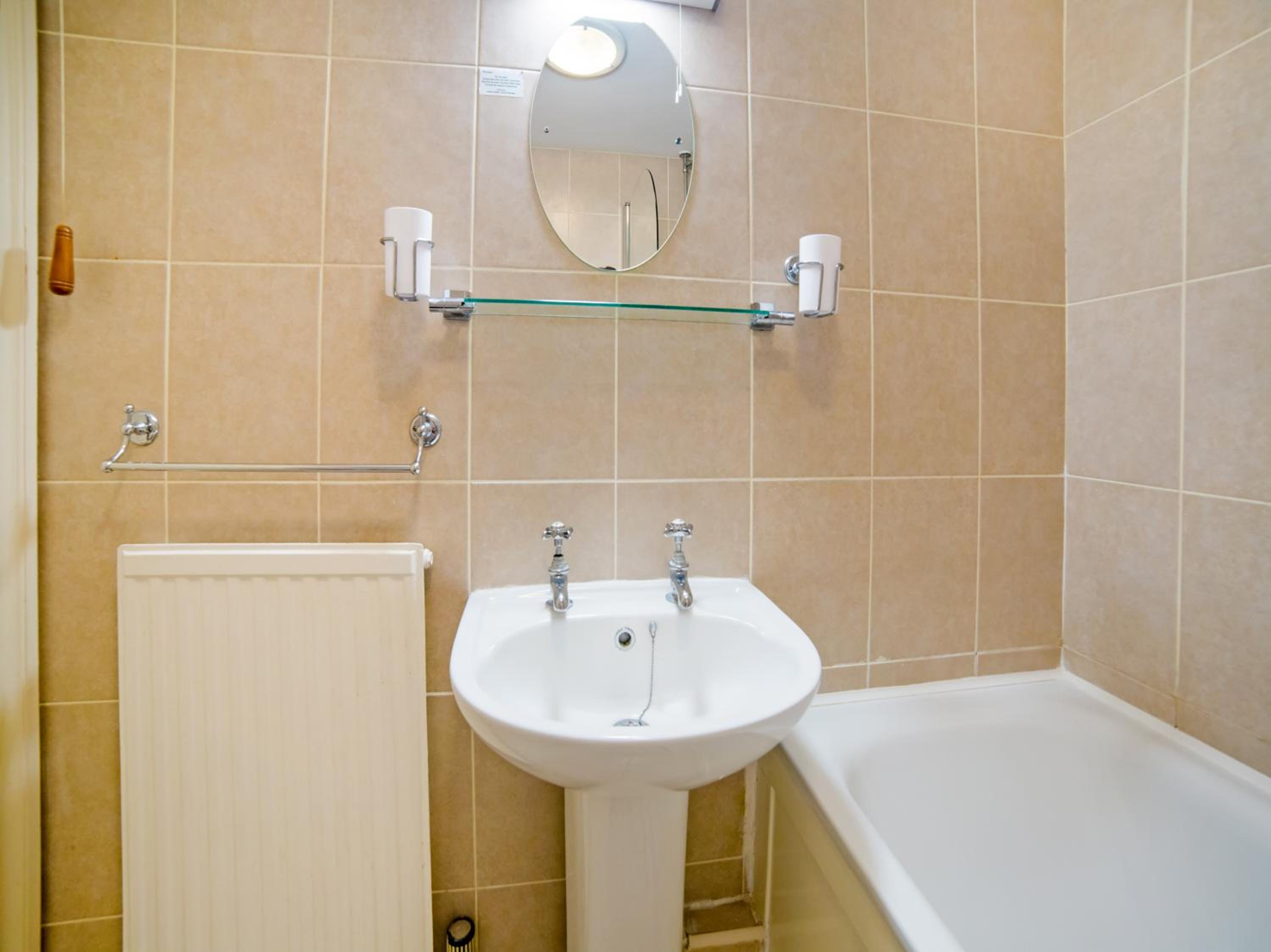Standard Twin Room photo 2