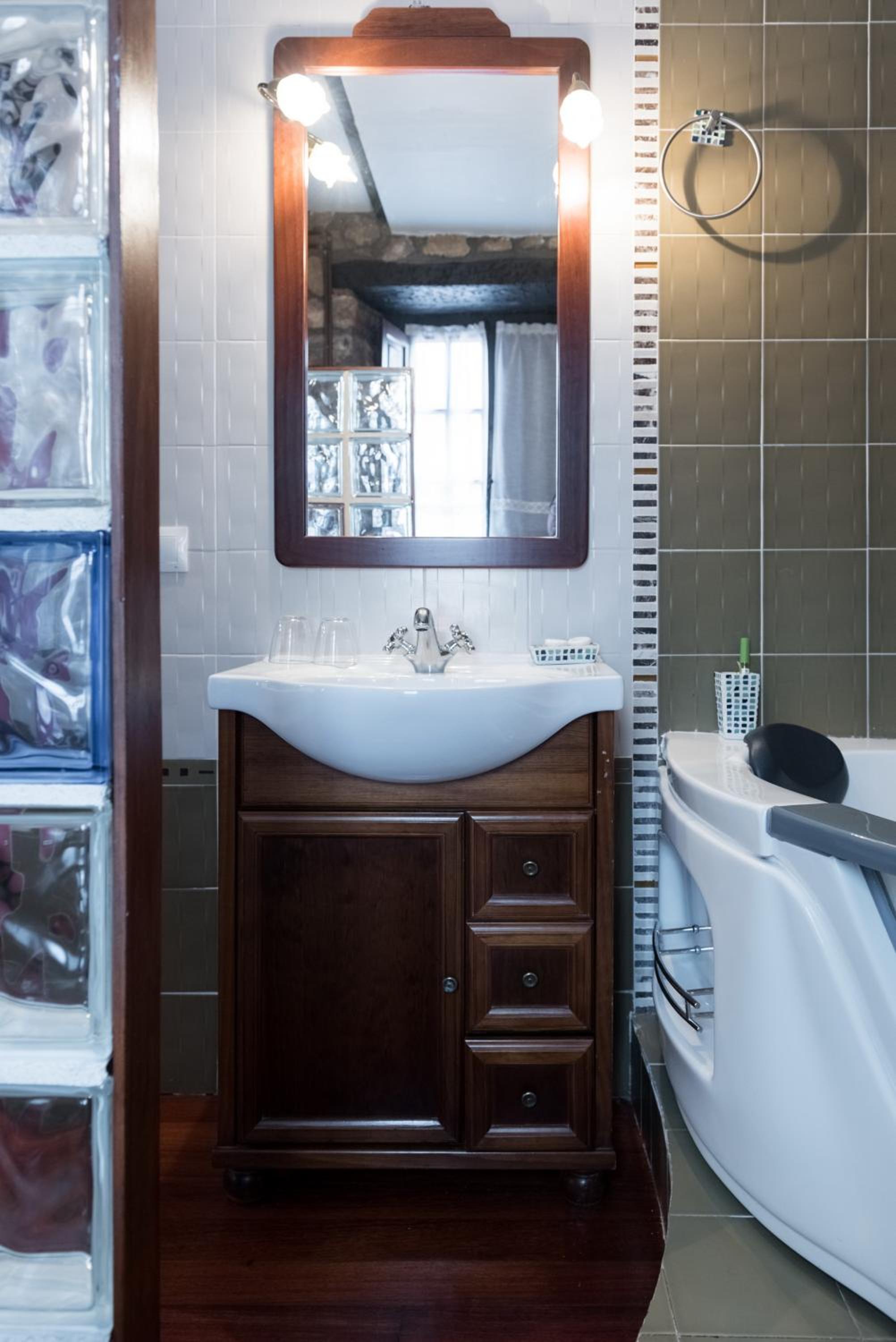 Deluxe Double Room with Hydromassage photo 2