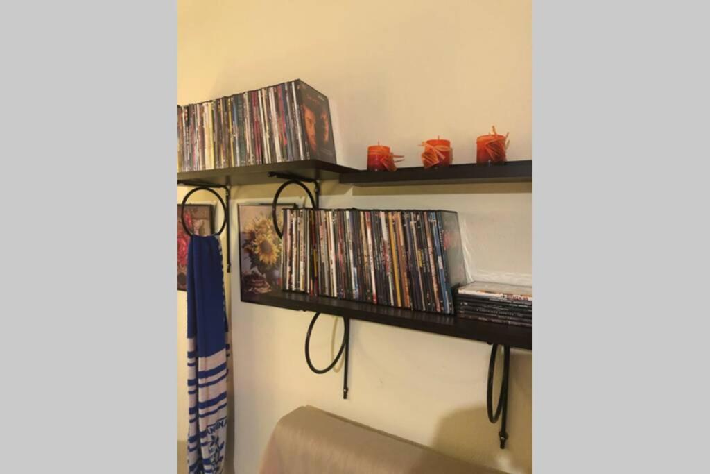 One-Bedroom Apartment - Photo 12