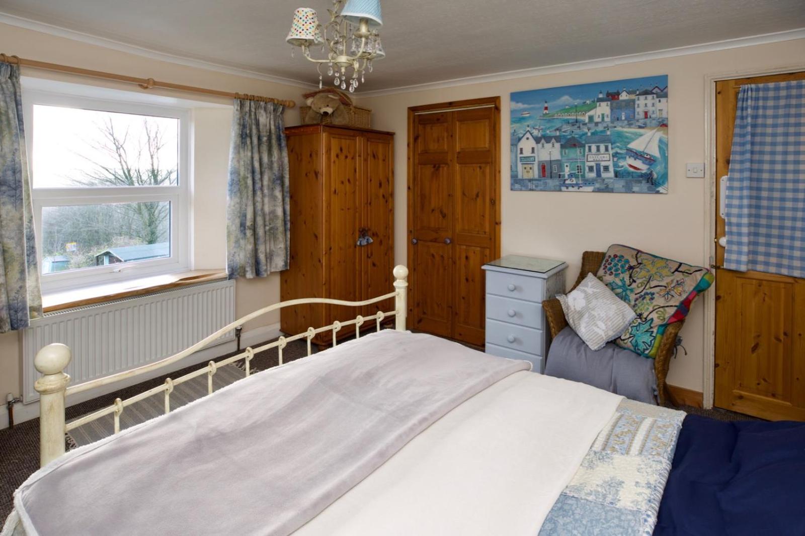 Double Room with Shower photo 1