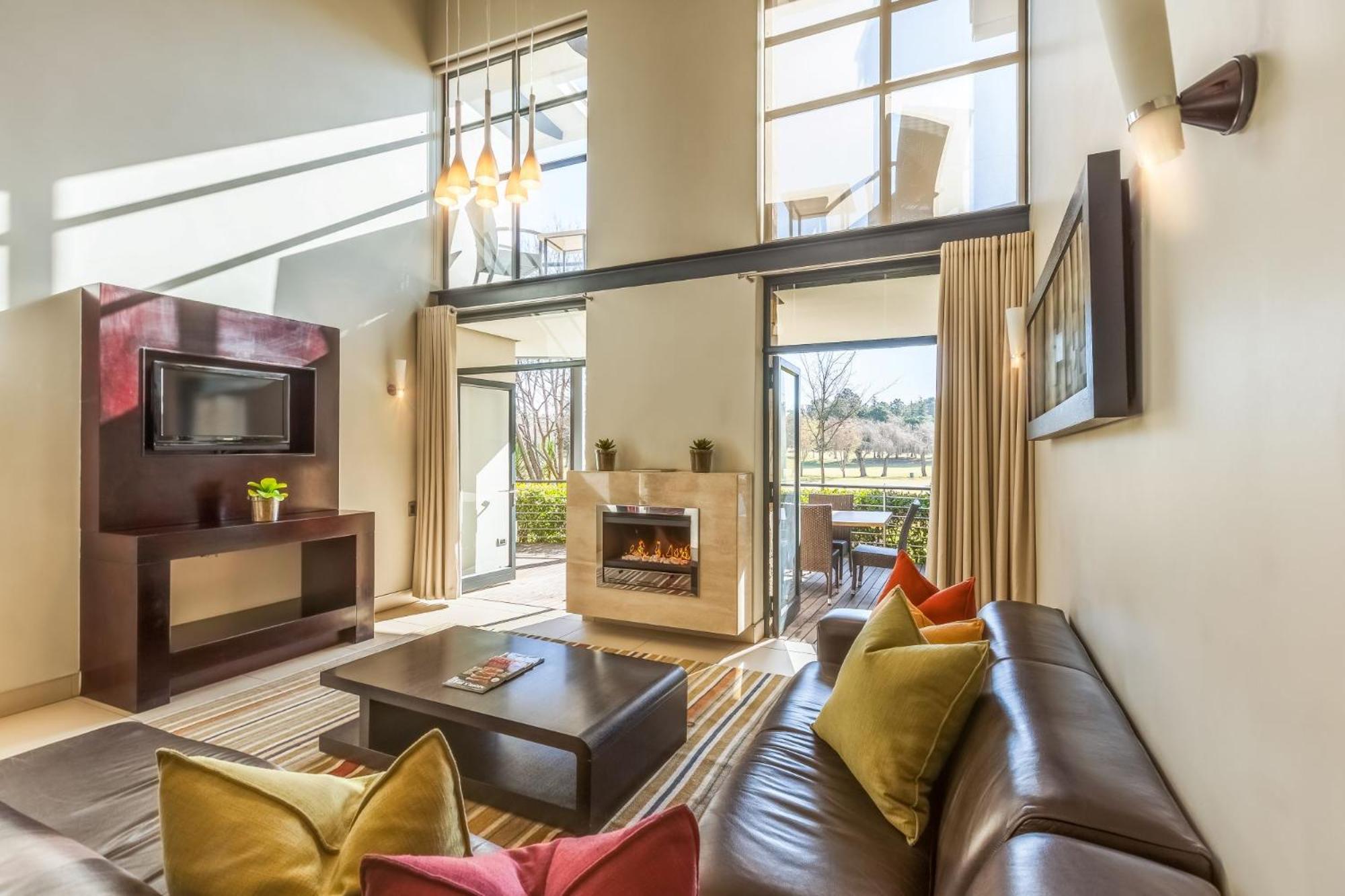 Villa photo 1