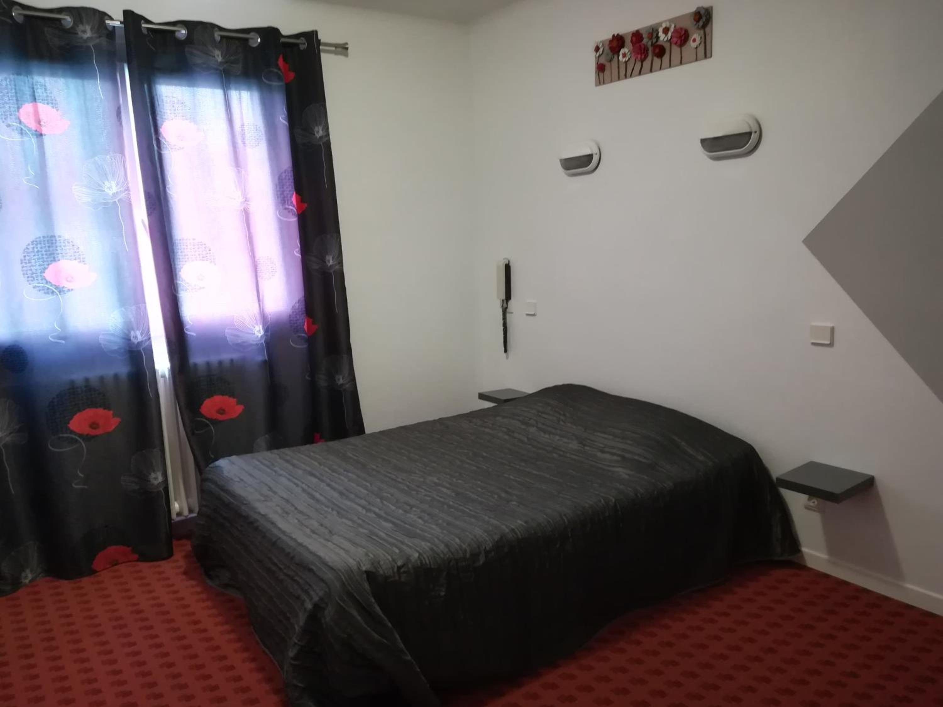 Double Room with Private Bathroom photo 2