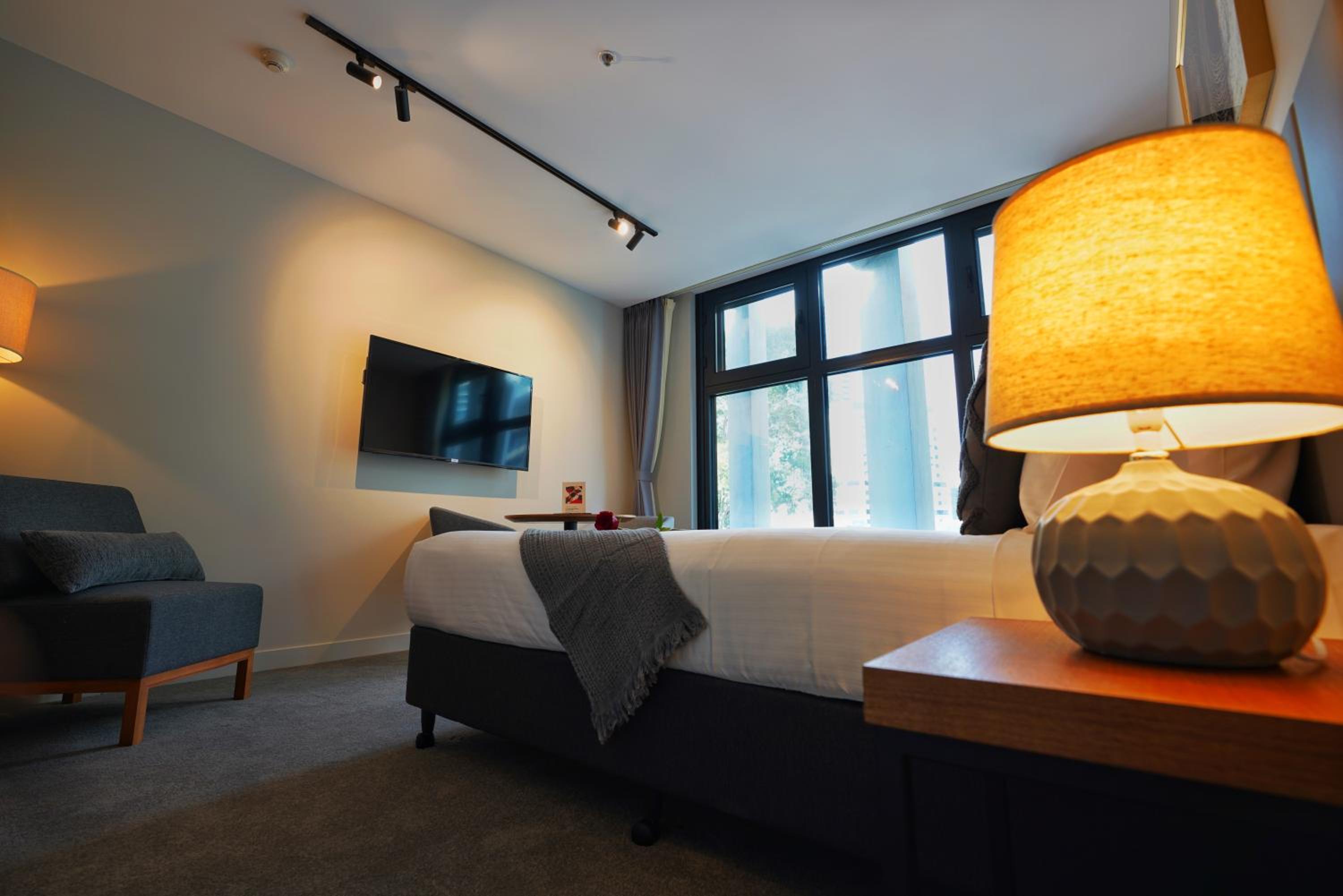 Studio Apartment - Photo 3
