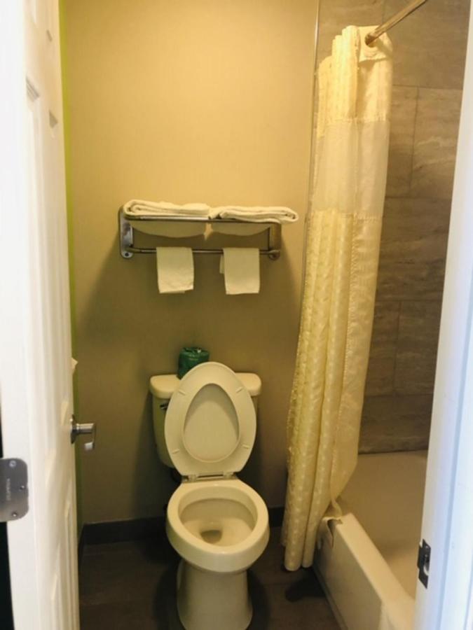 Double Room - Photo 5