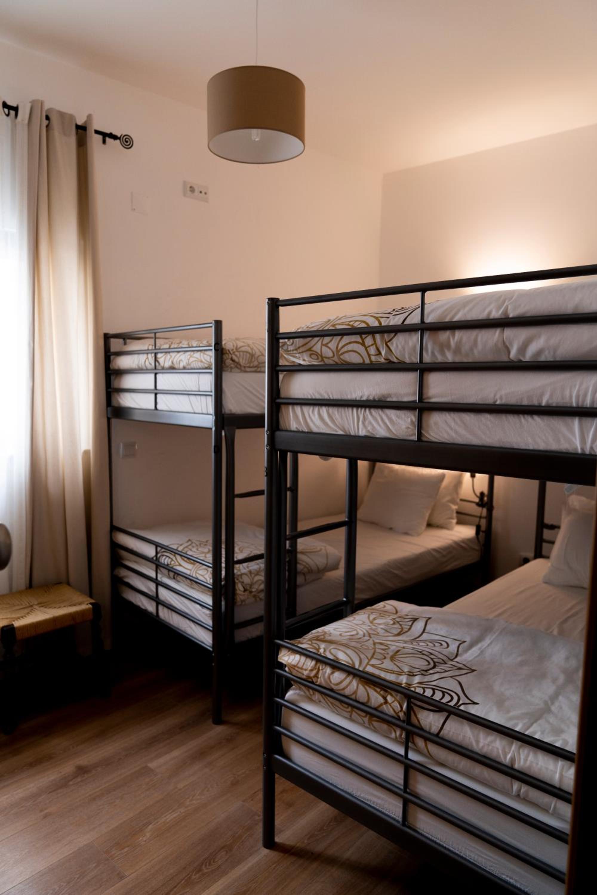 Bed in 4-Bed Mixed Dormitory Room photo 1