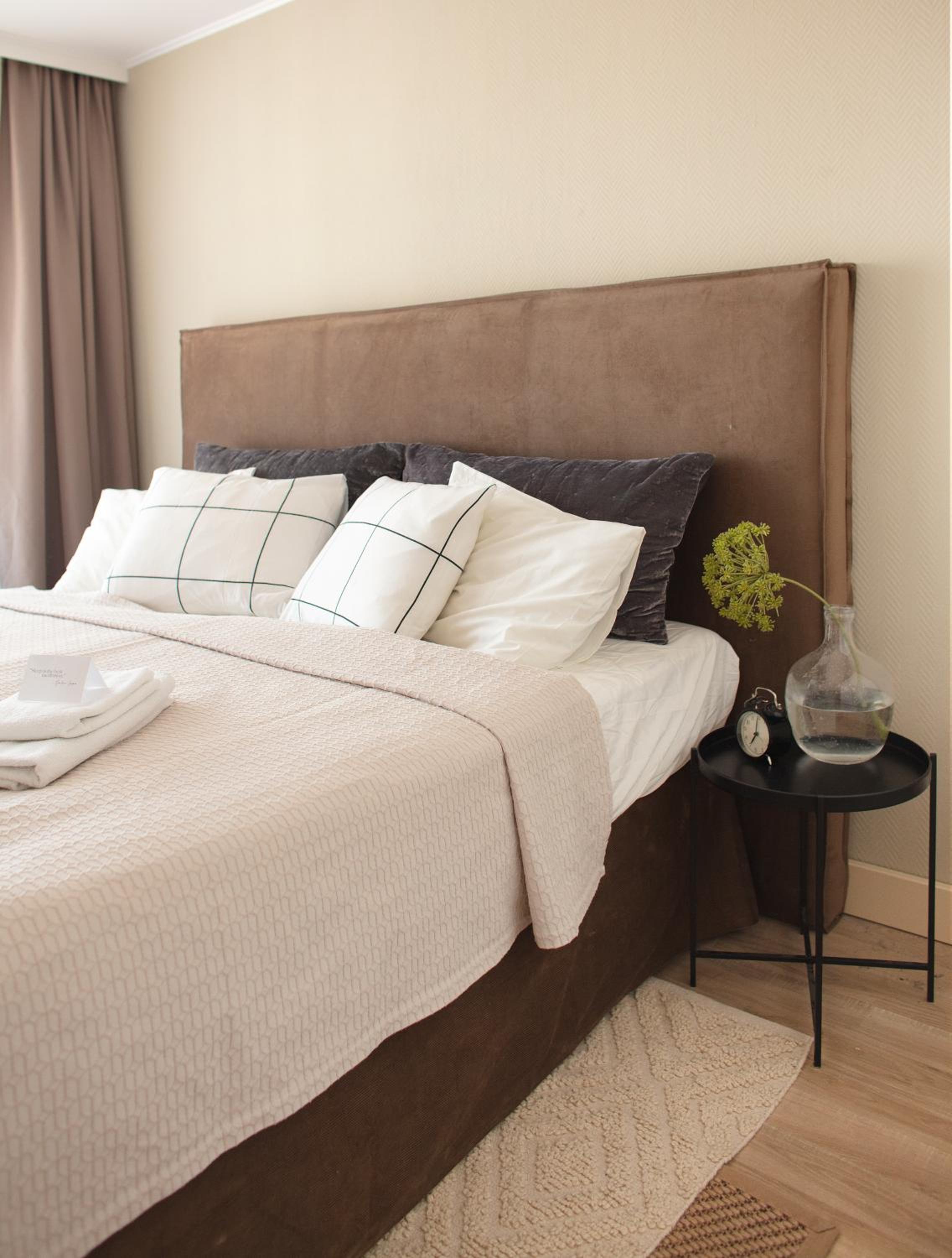 One-Bedroom Apartment - Photo 27